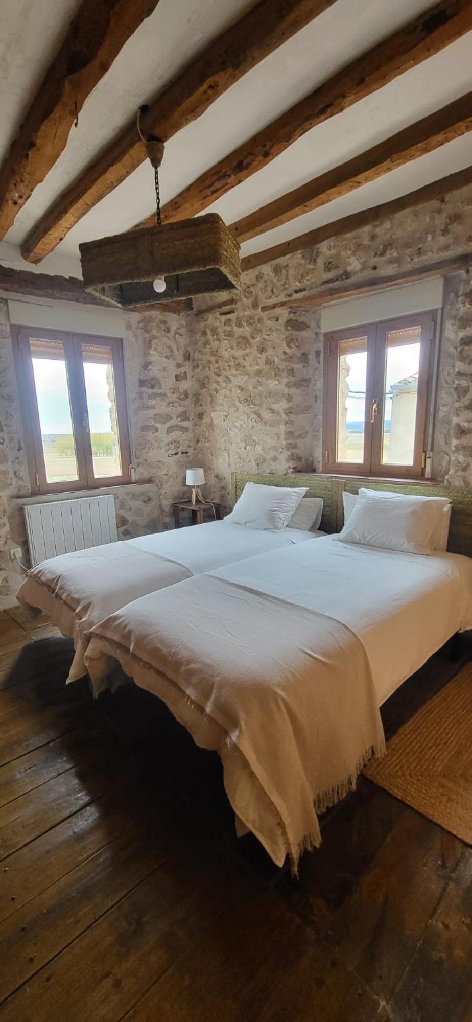 Casa de cuatro habitaciones