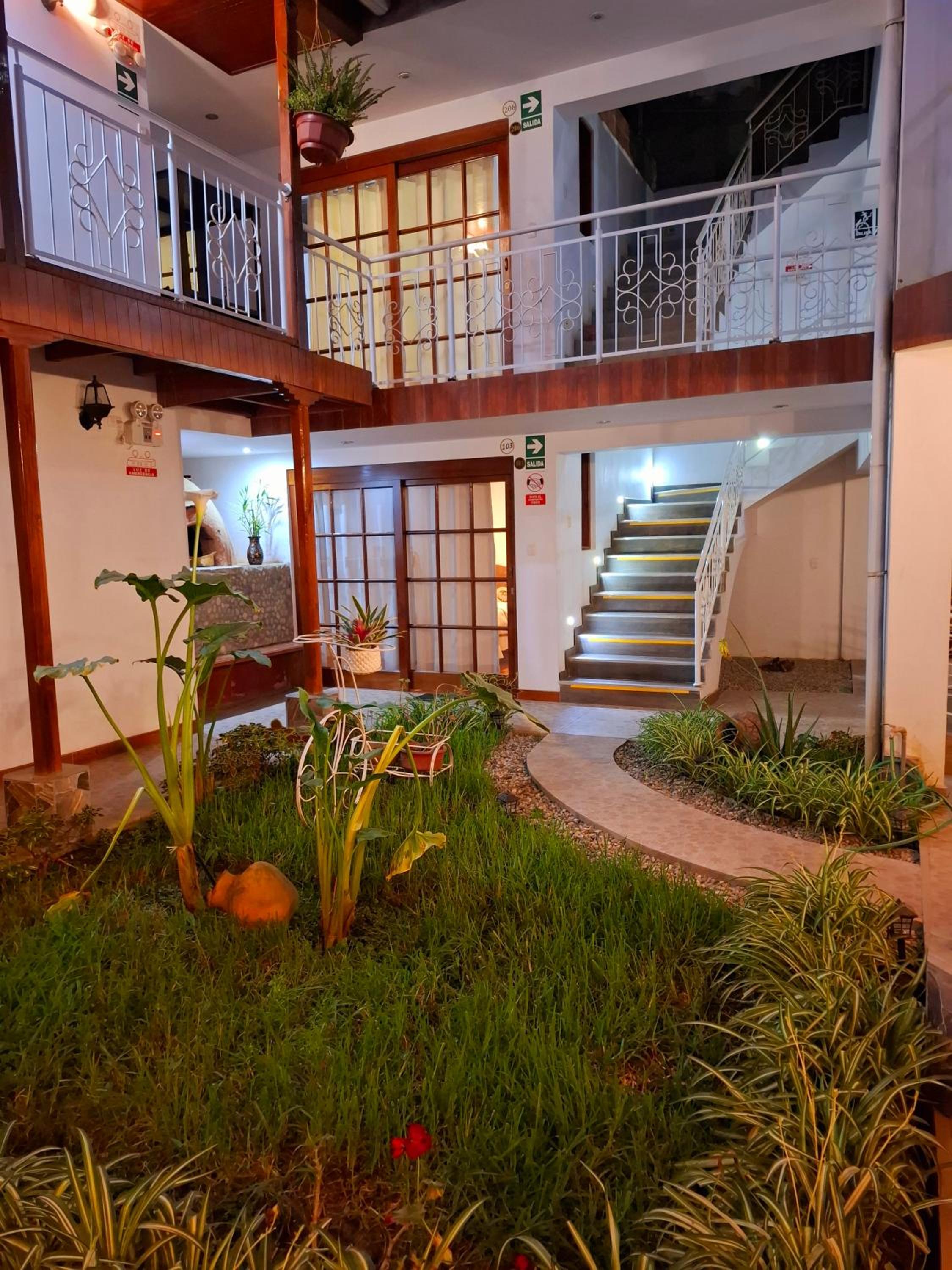 Deluxe Single Room with Balcony photo 3