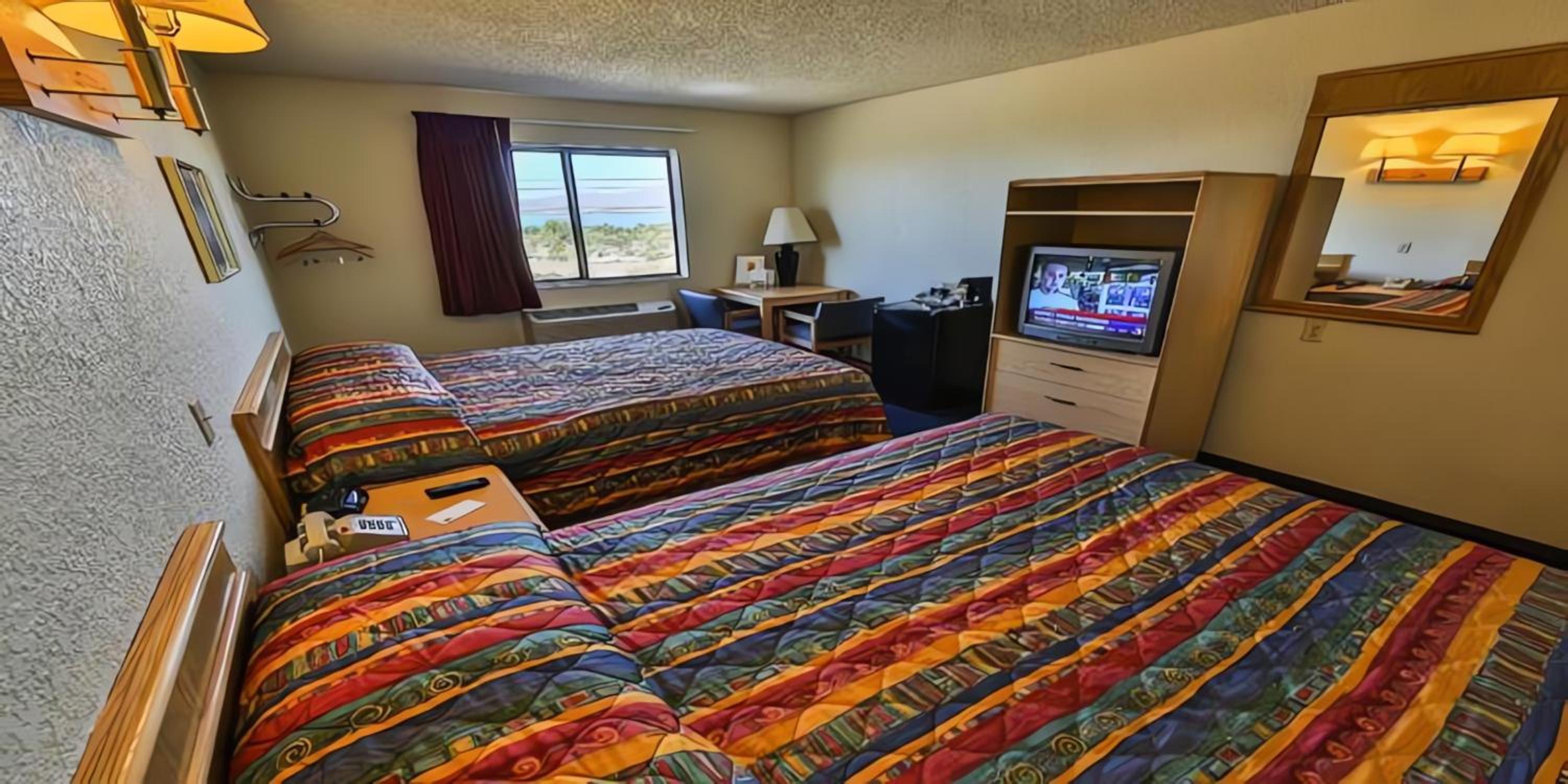 Double Room with Two Double Beds - Non-Smoking - Photo 6