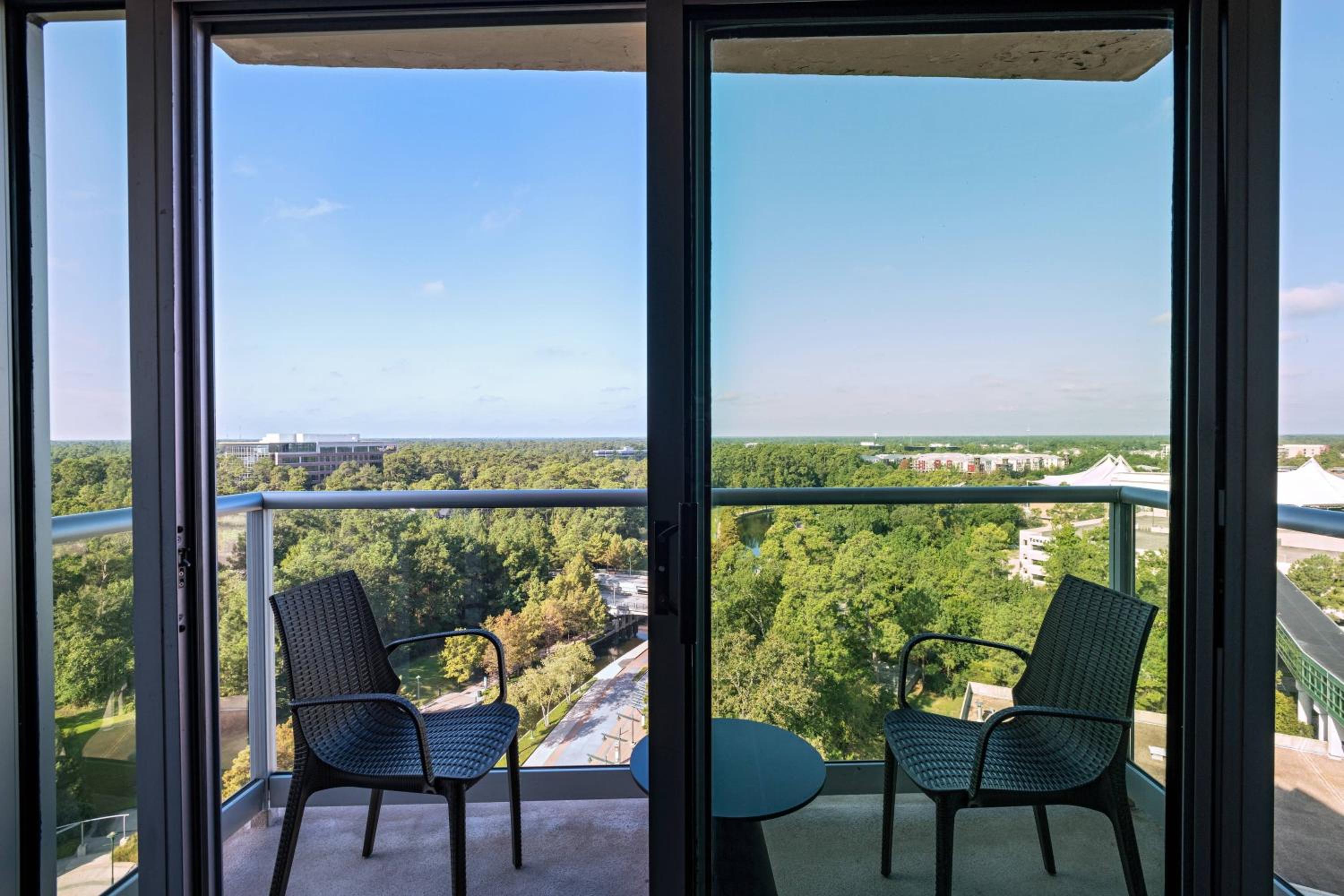 Guest Room with King Bed and Water View - Photo 6