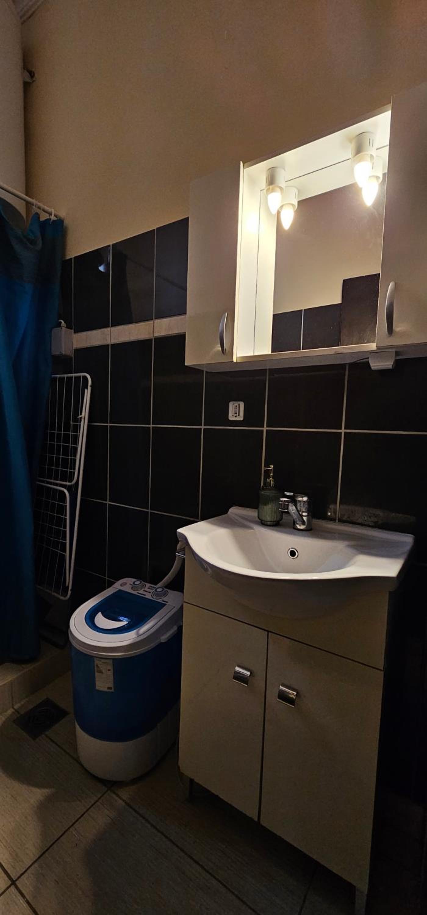 Three-Bedroom Apartment - Photo 96