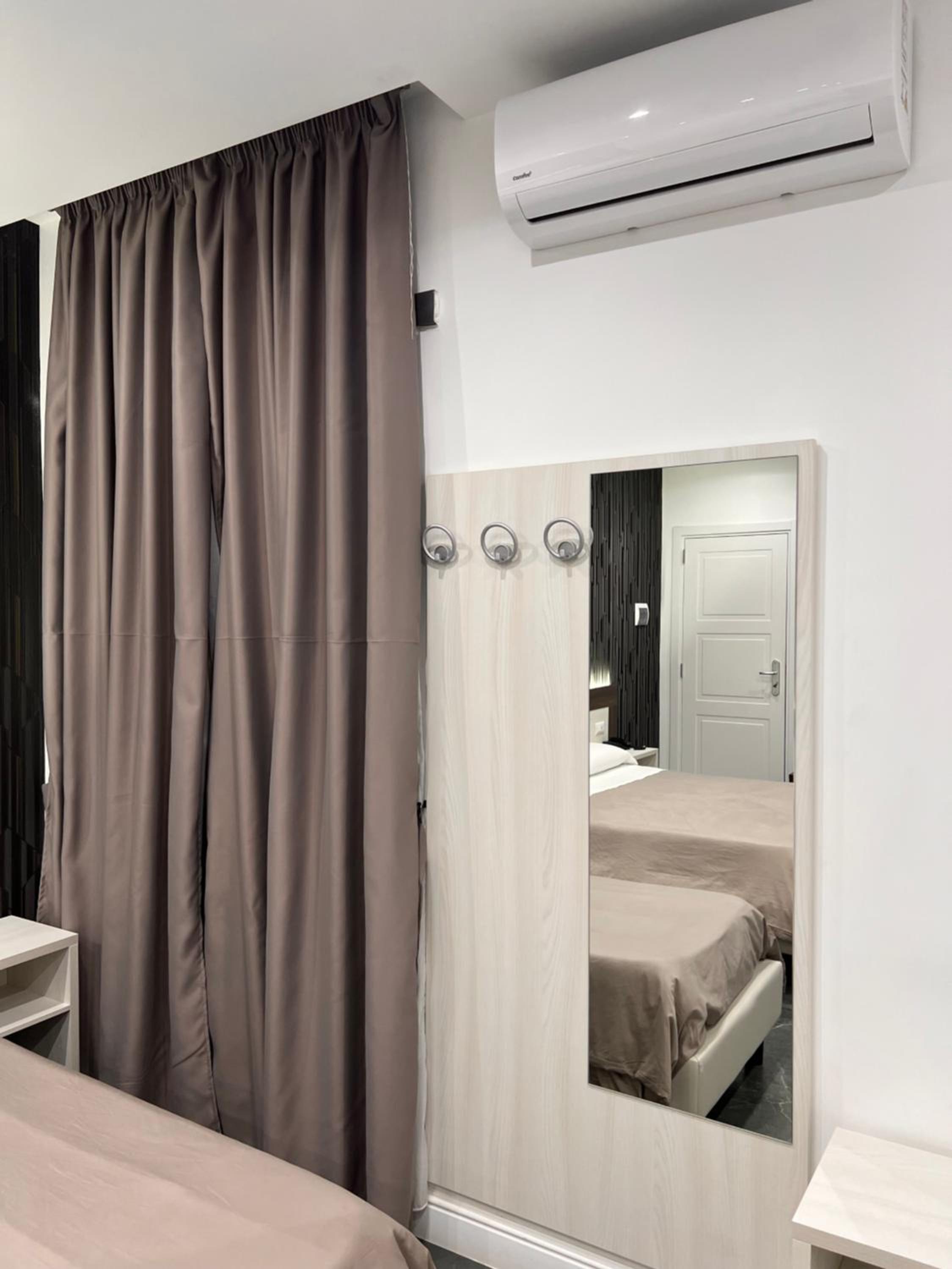 Quadruple Room - Photo 4