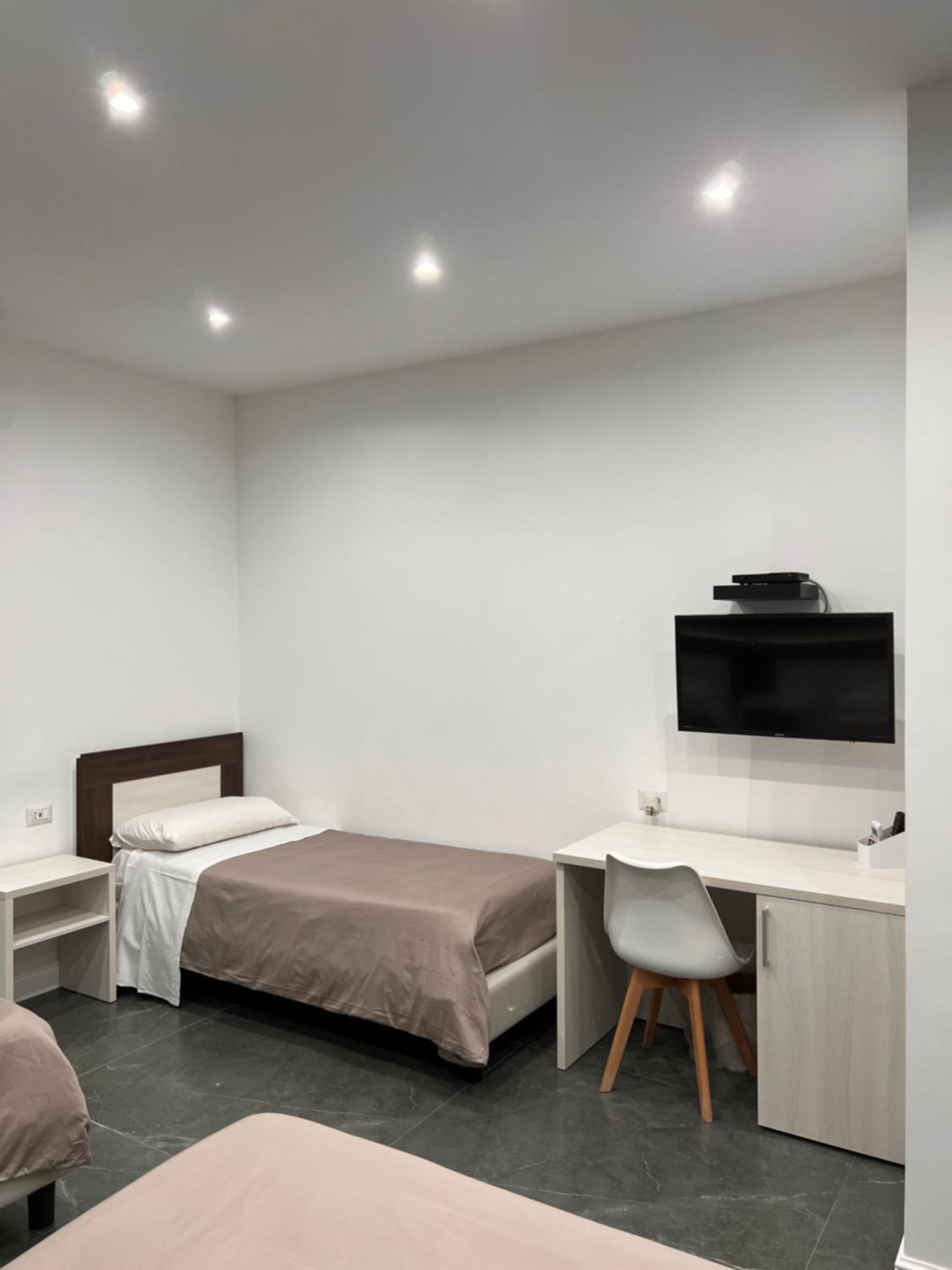 Quadruple Room - Photo 2