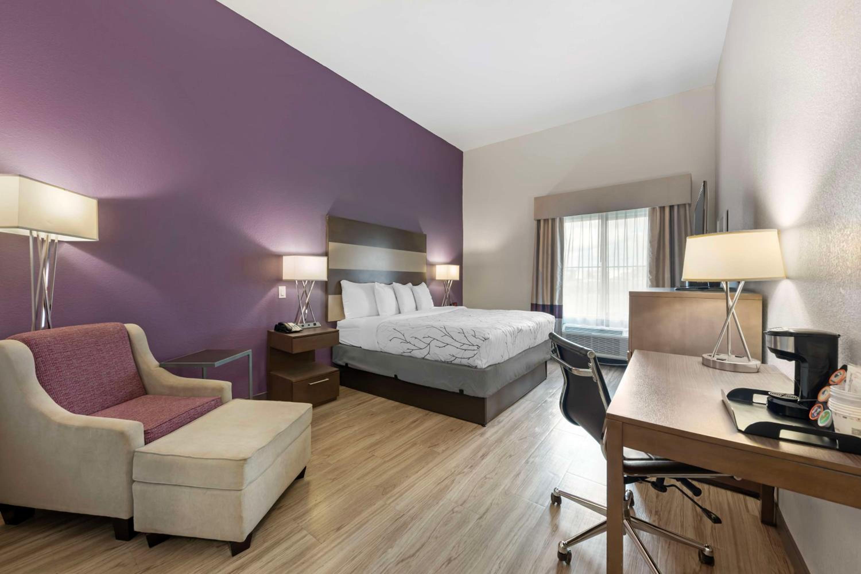 King Room with Communication Assistance at Best Western Plus Buda Austin Inn & Suites in Buda