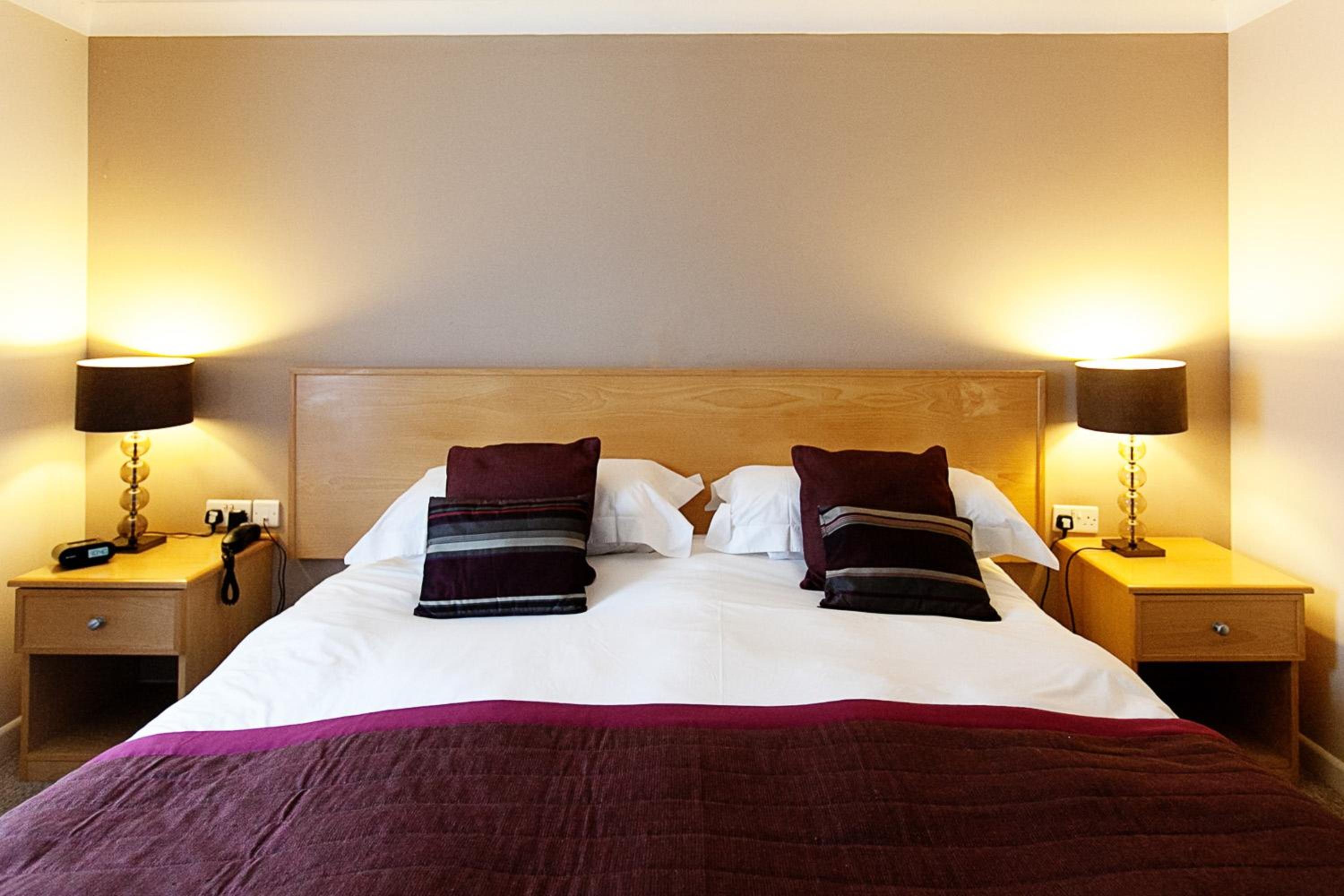 Deluxe Double or Twin Room - Photo 6