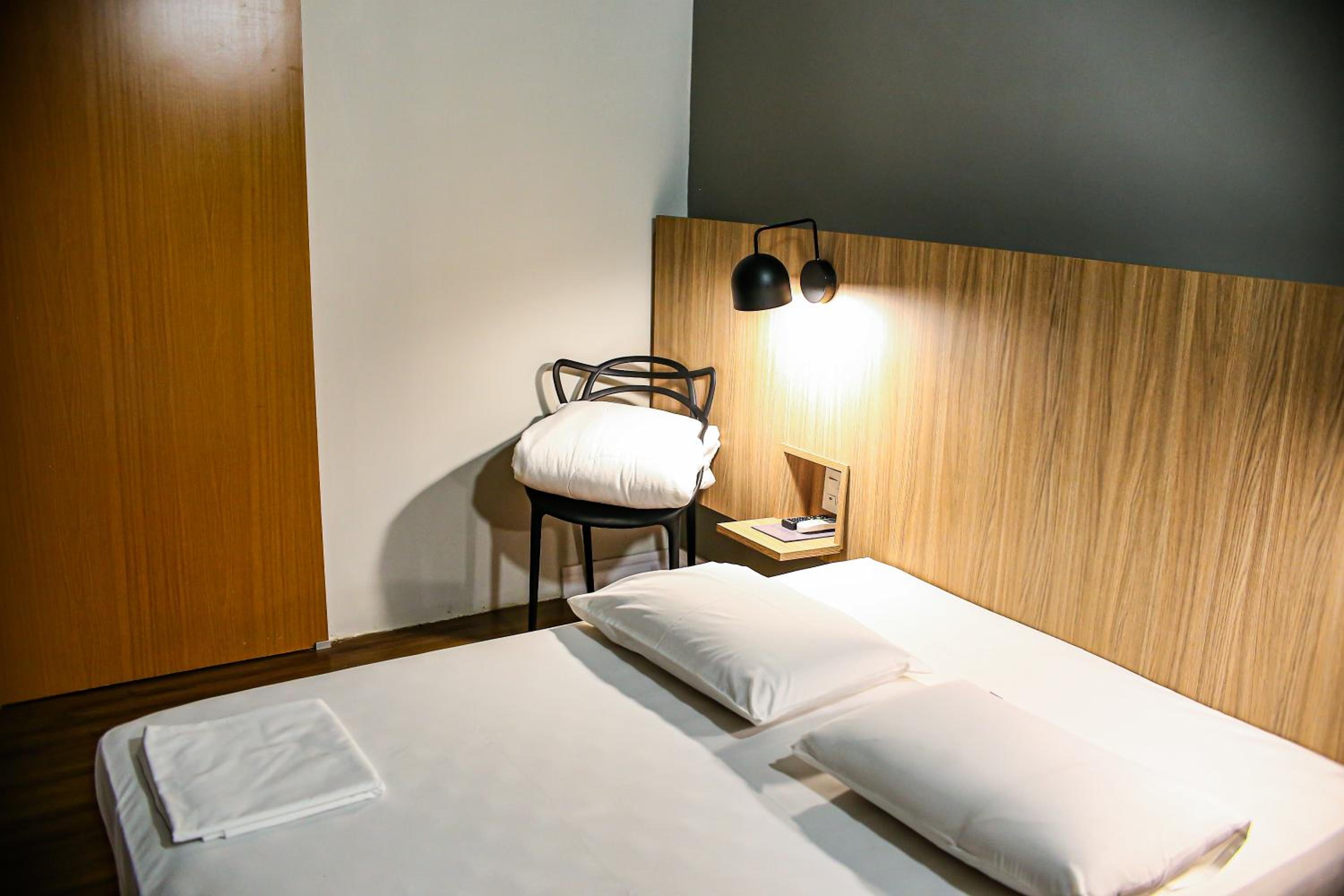 Queen Room - Disability Access photo 3