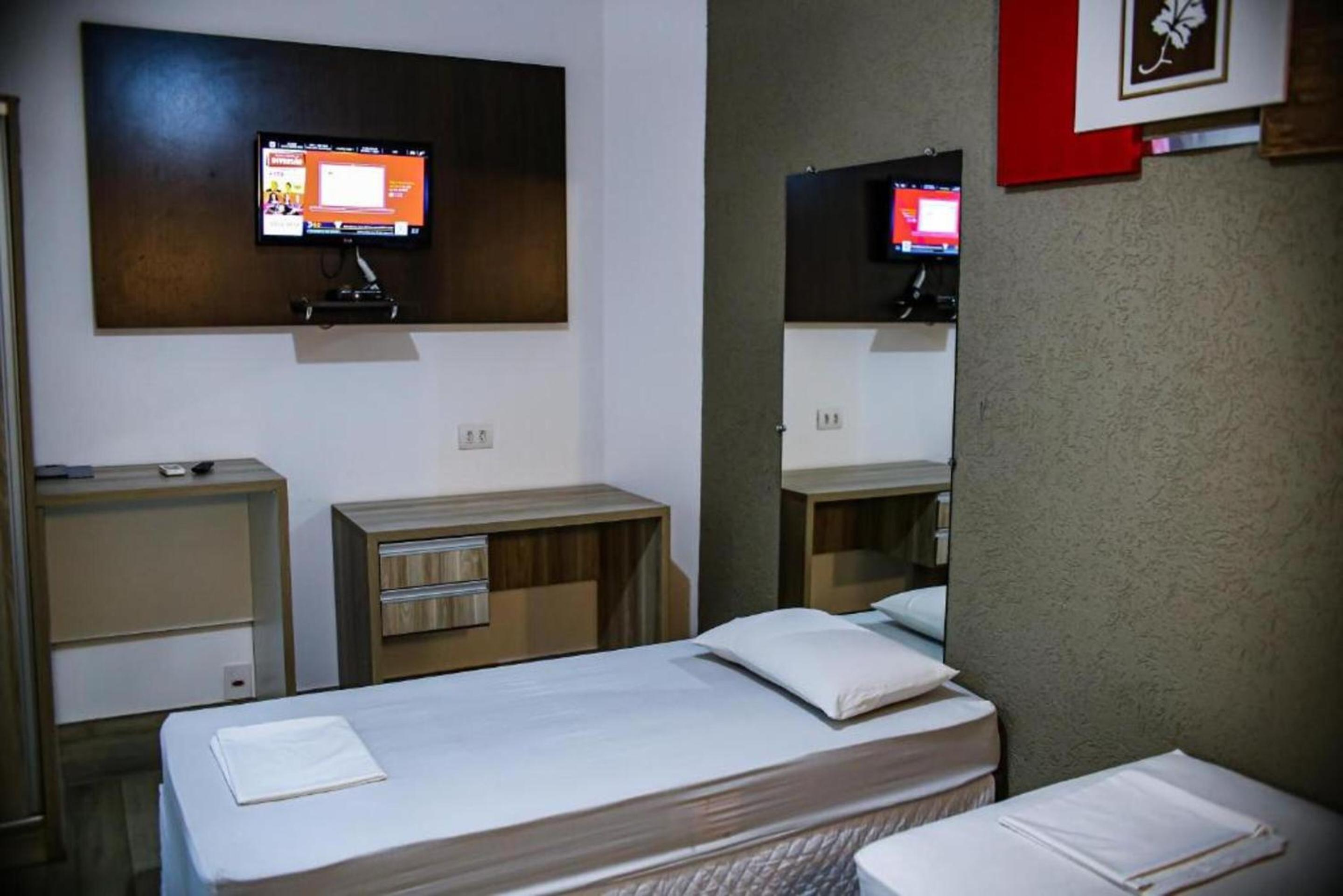 Standard Twin Room photo 3