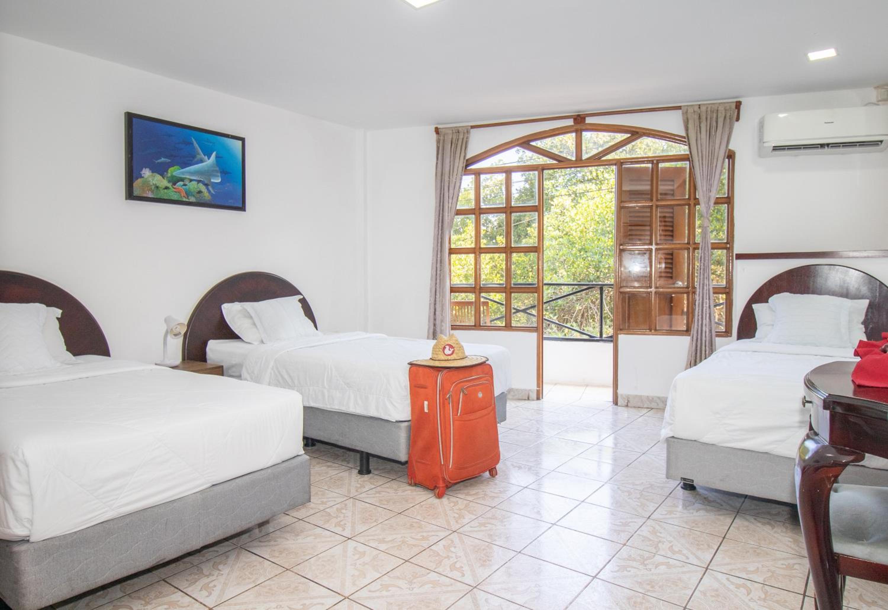 Standard Triple Room photo 2