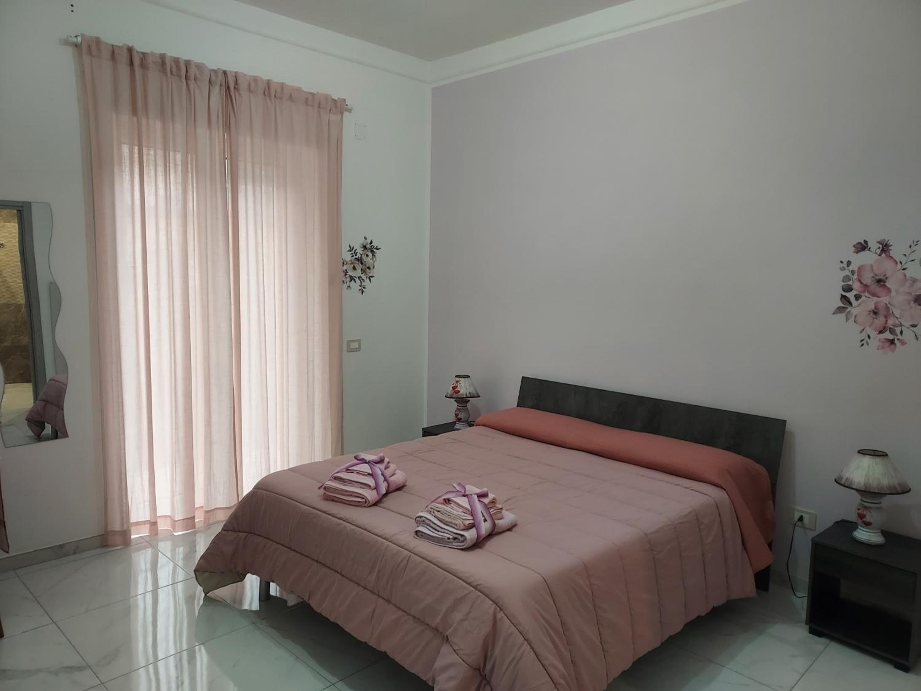 Large Double Room photo 1