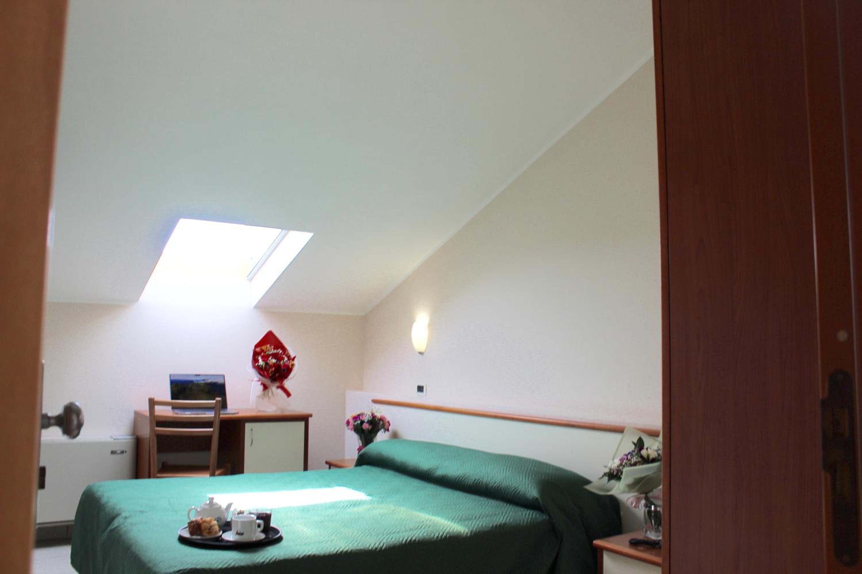 Economy Double or Twin Room photo 1