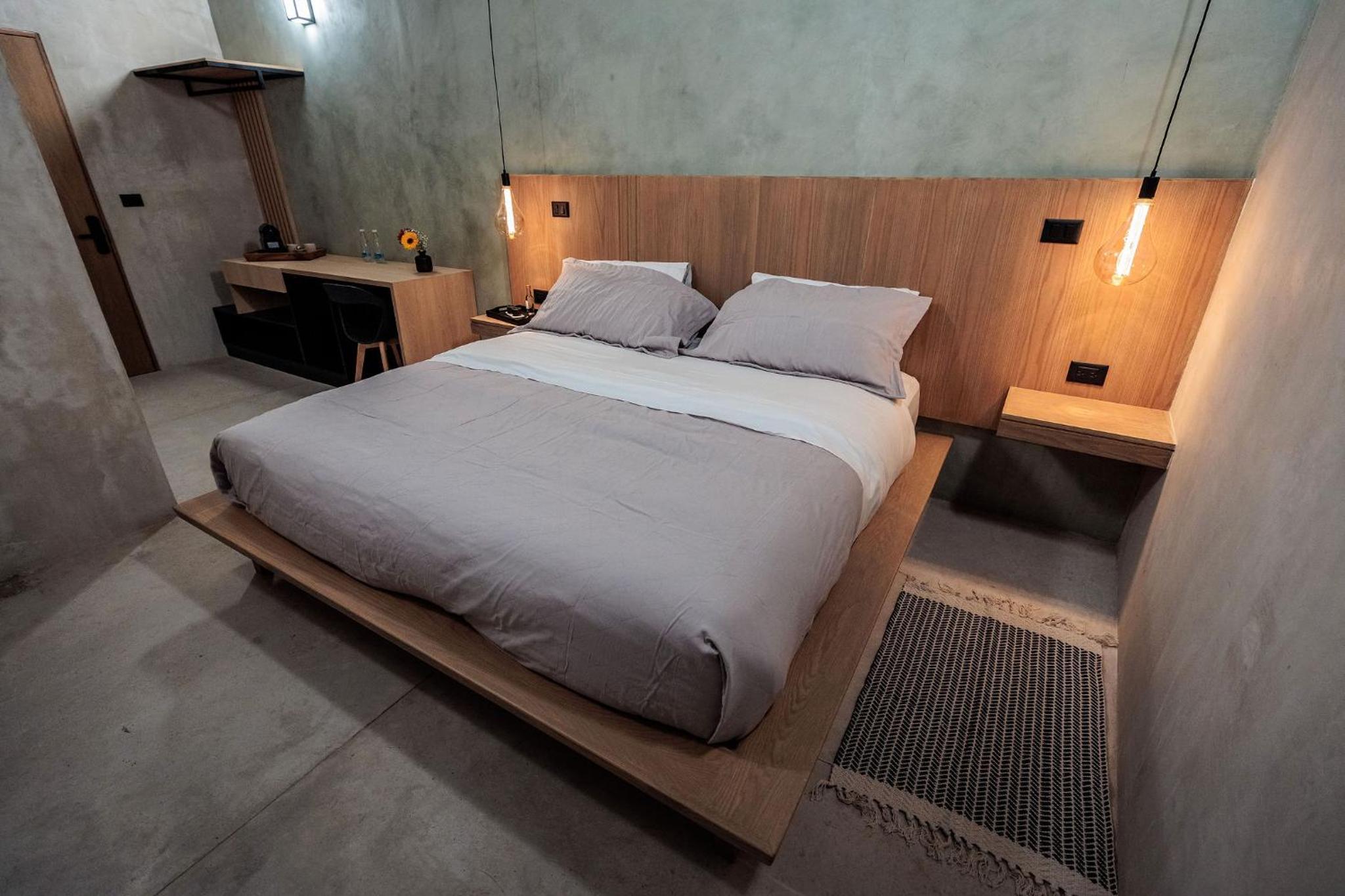 Large Double Room