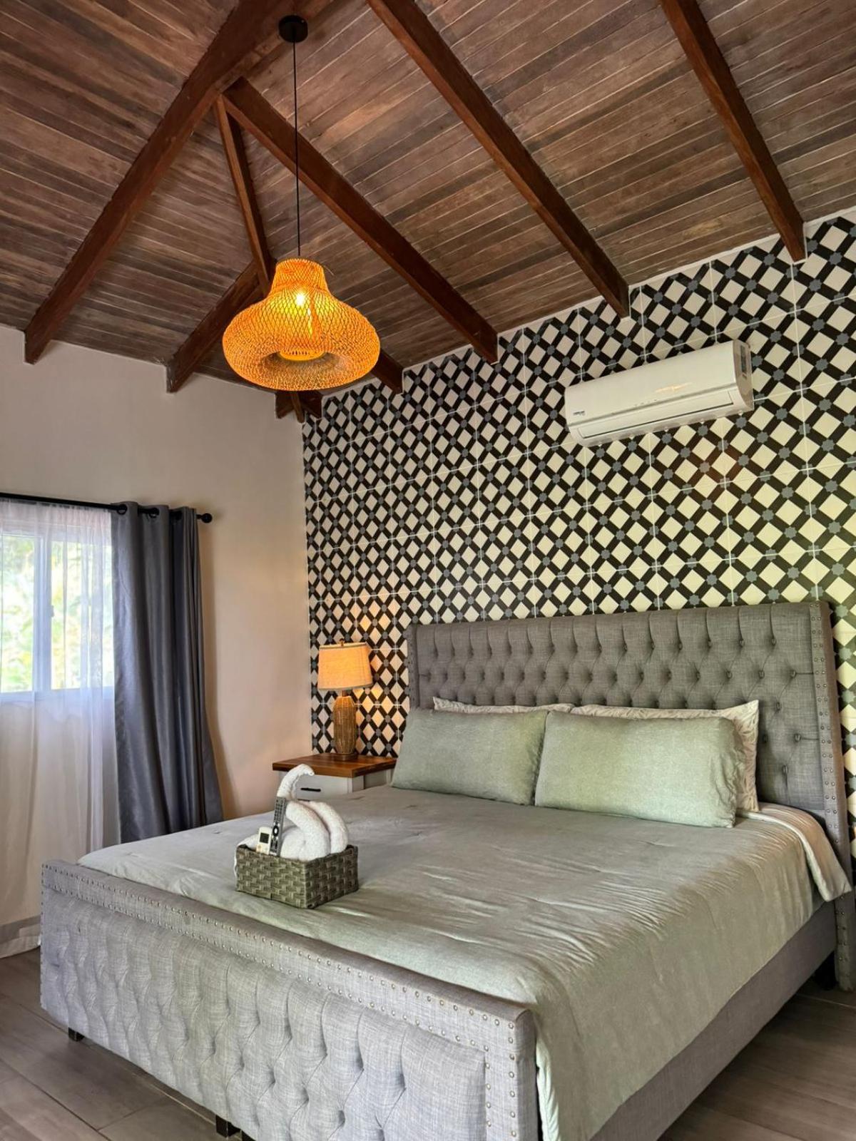 Villa con piscina privada