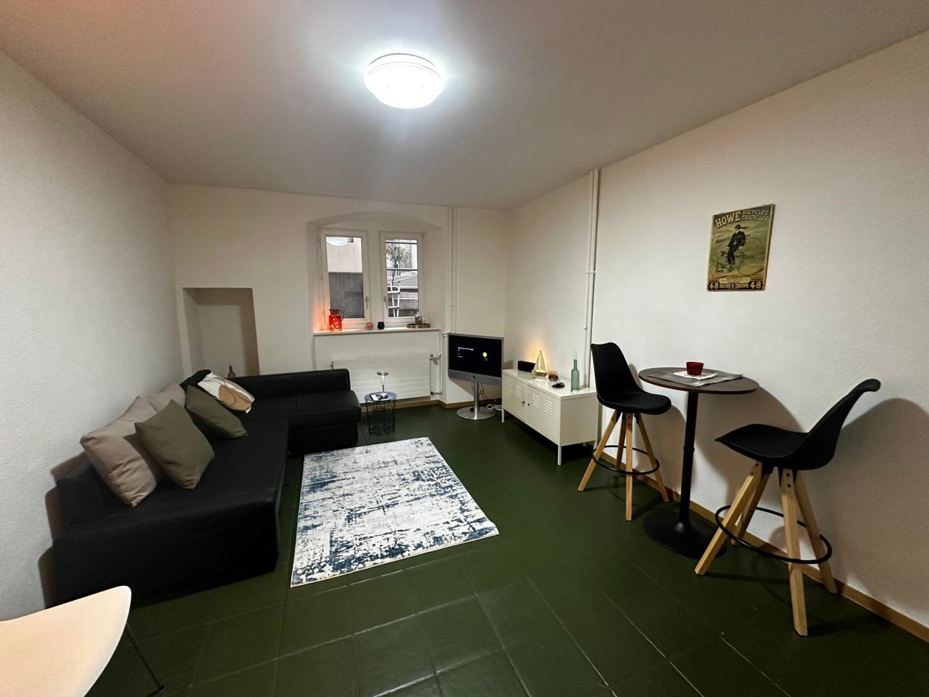 Studio Apartment photo 1