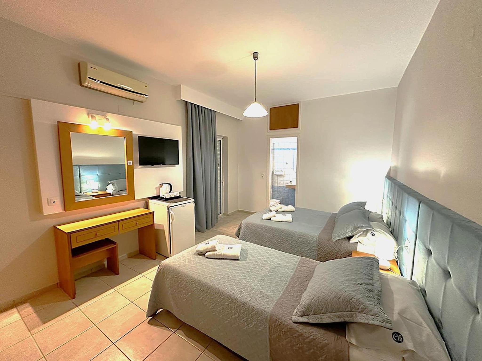 Triple Room - Photo 1