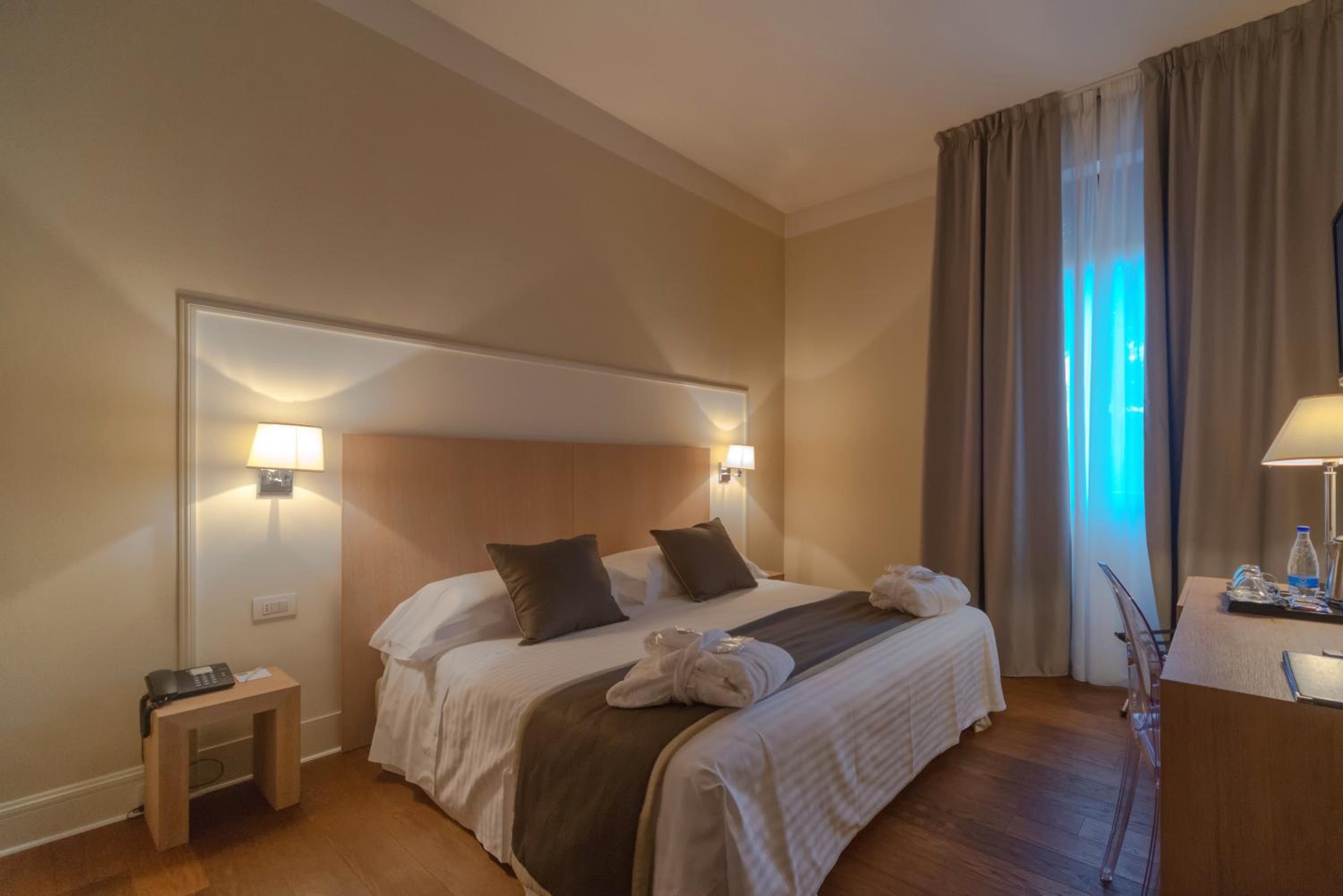 Superior Triple Room - Photo 7