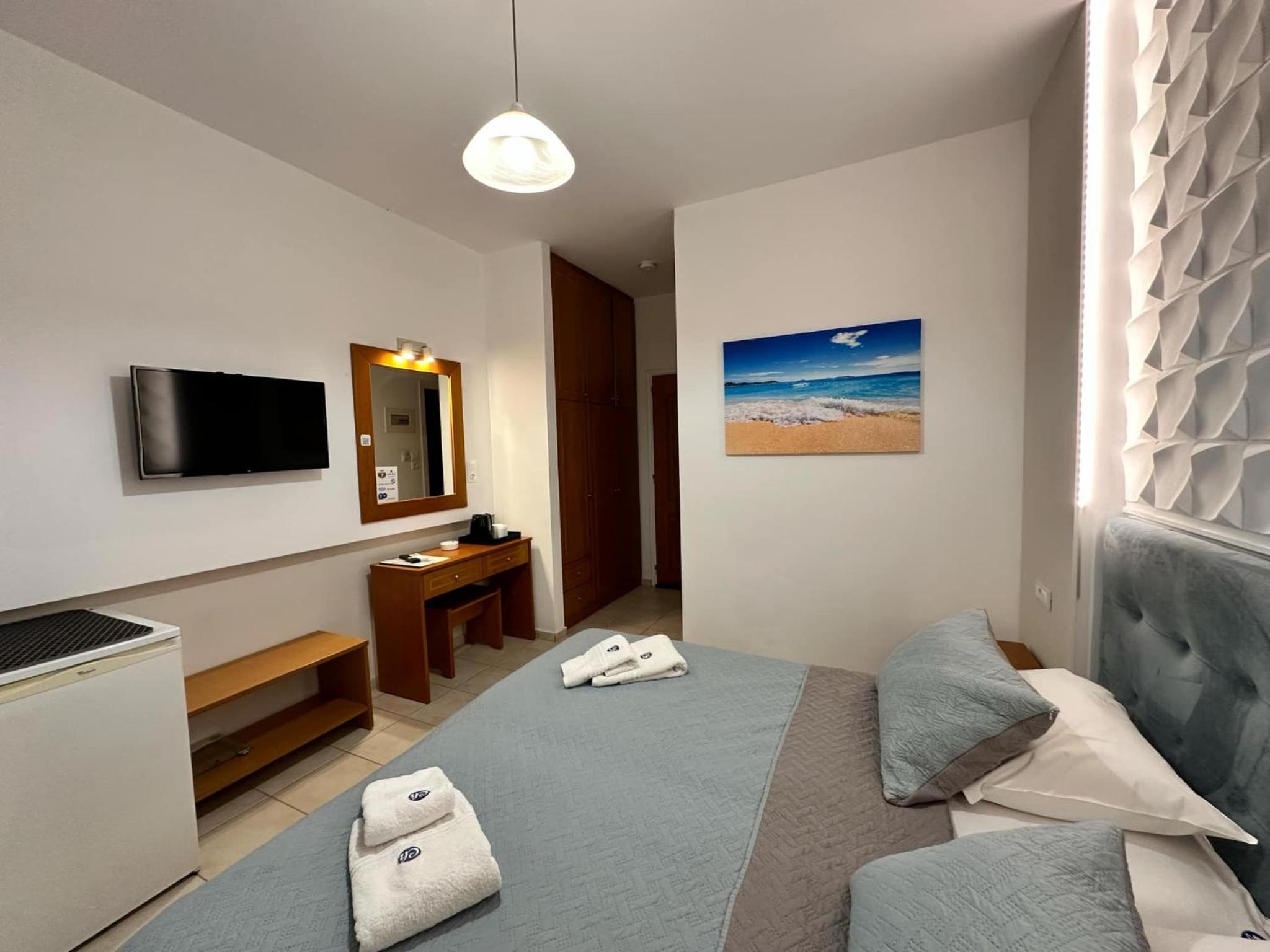 Deluxe Double Room - Photo 30
