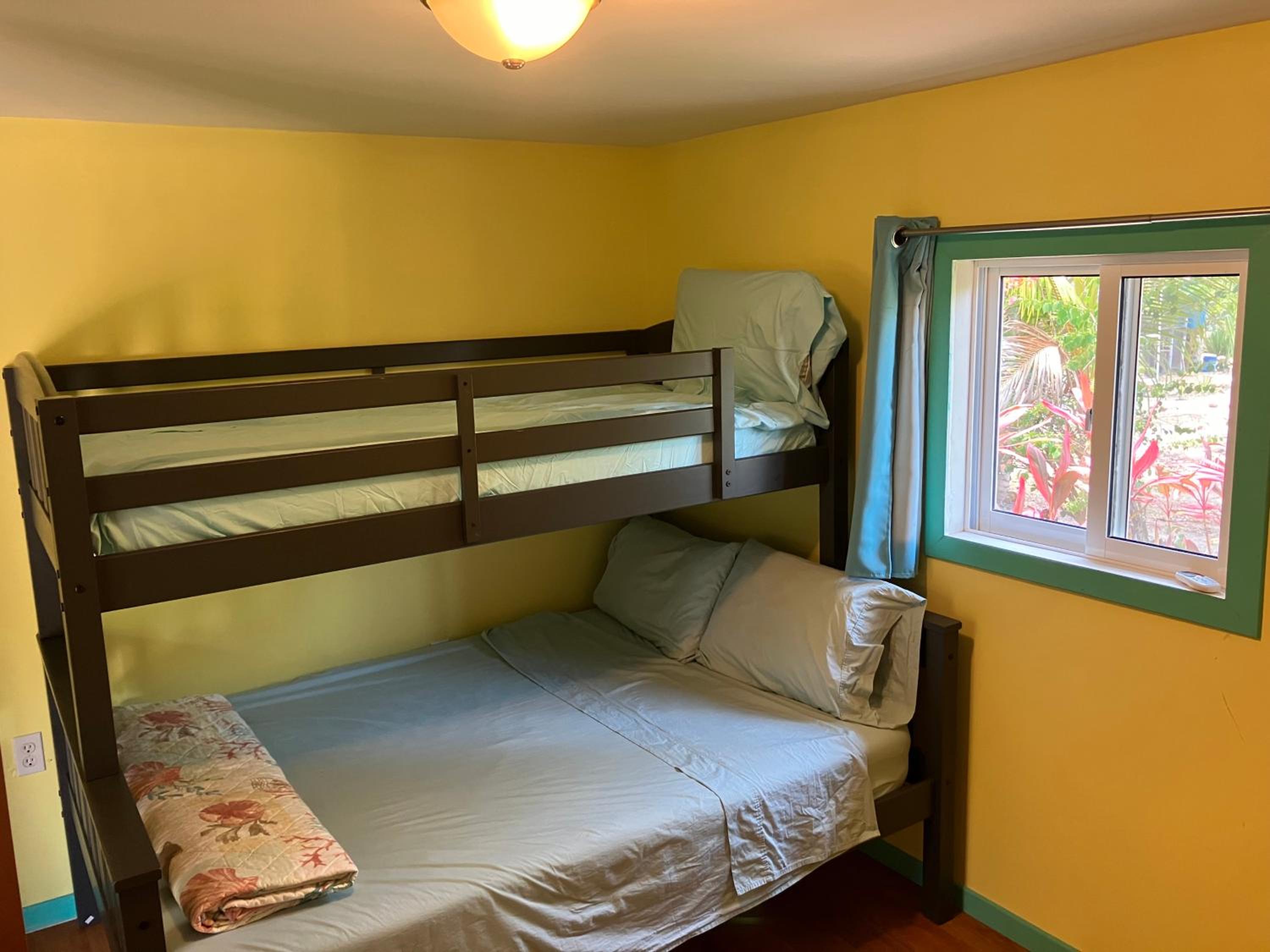 Triple Room with Sea View - Annex