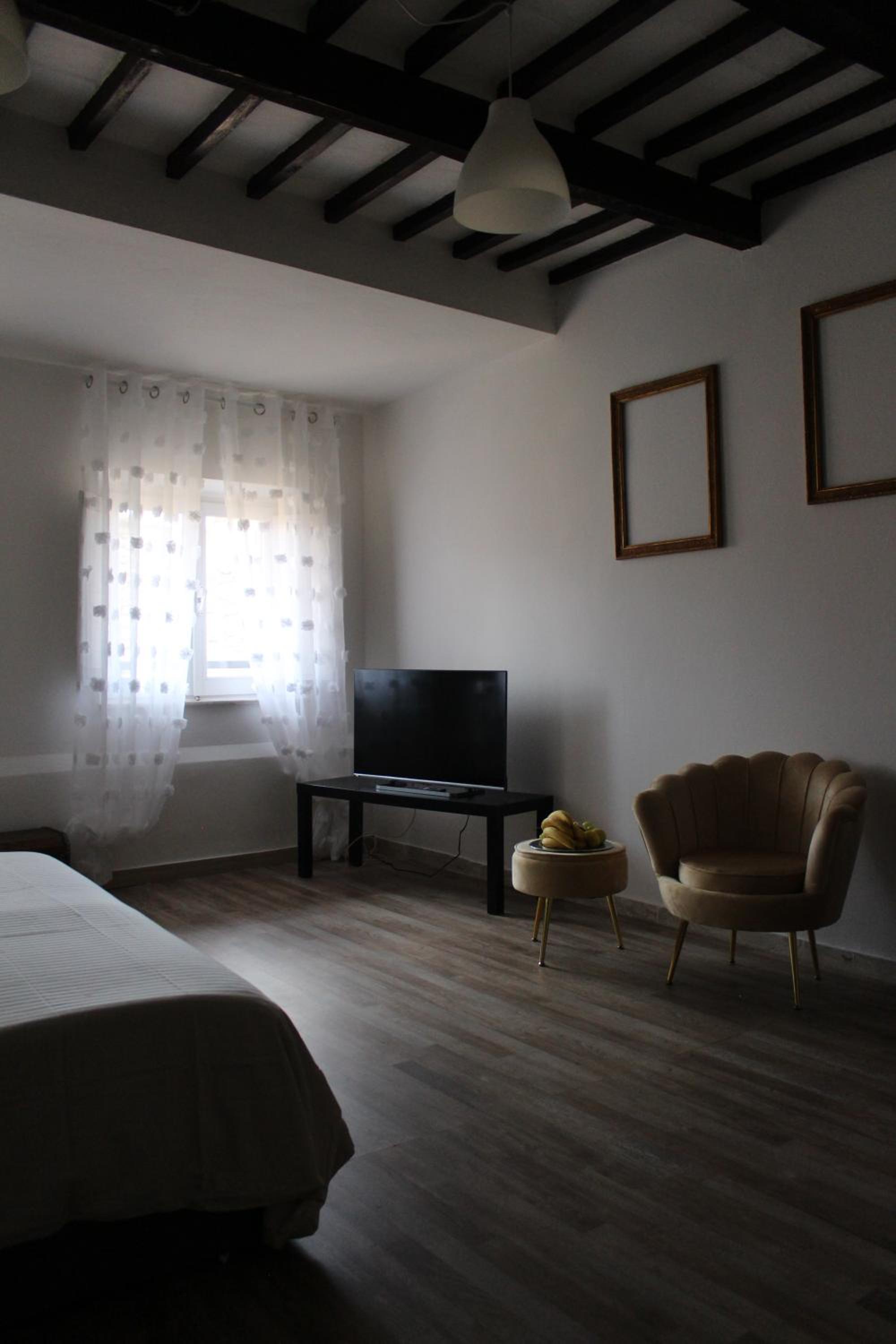Superior Double Room - Photo 3