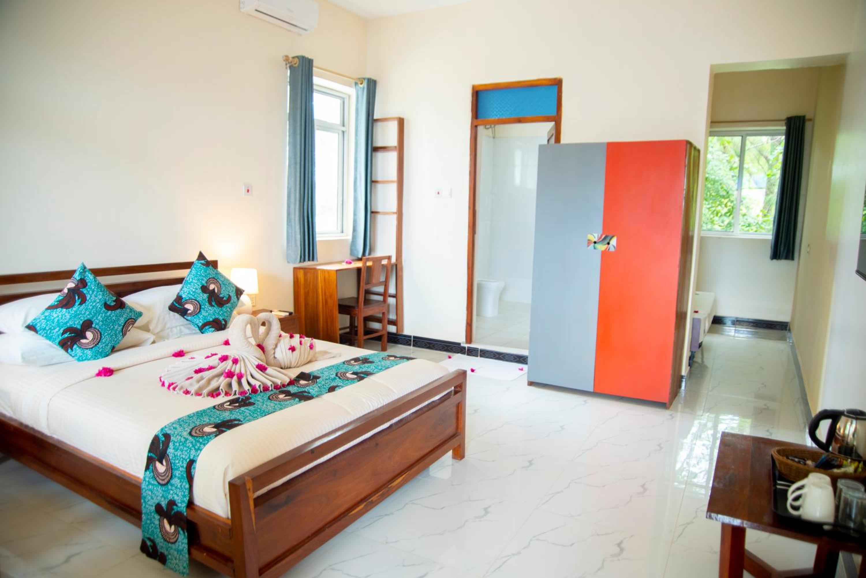 Double or Twin Room with Garden View
