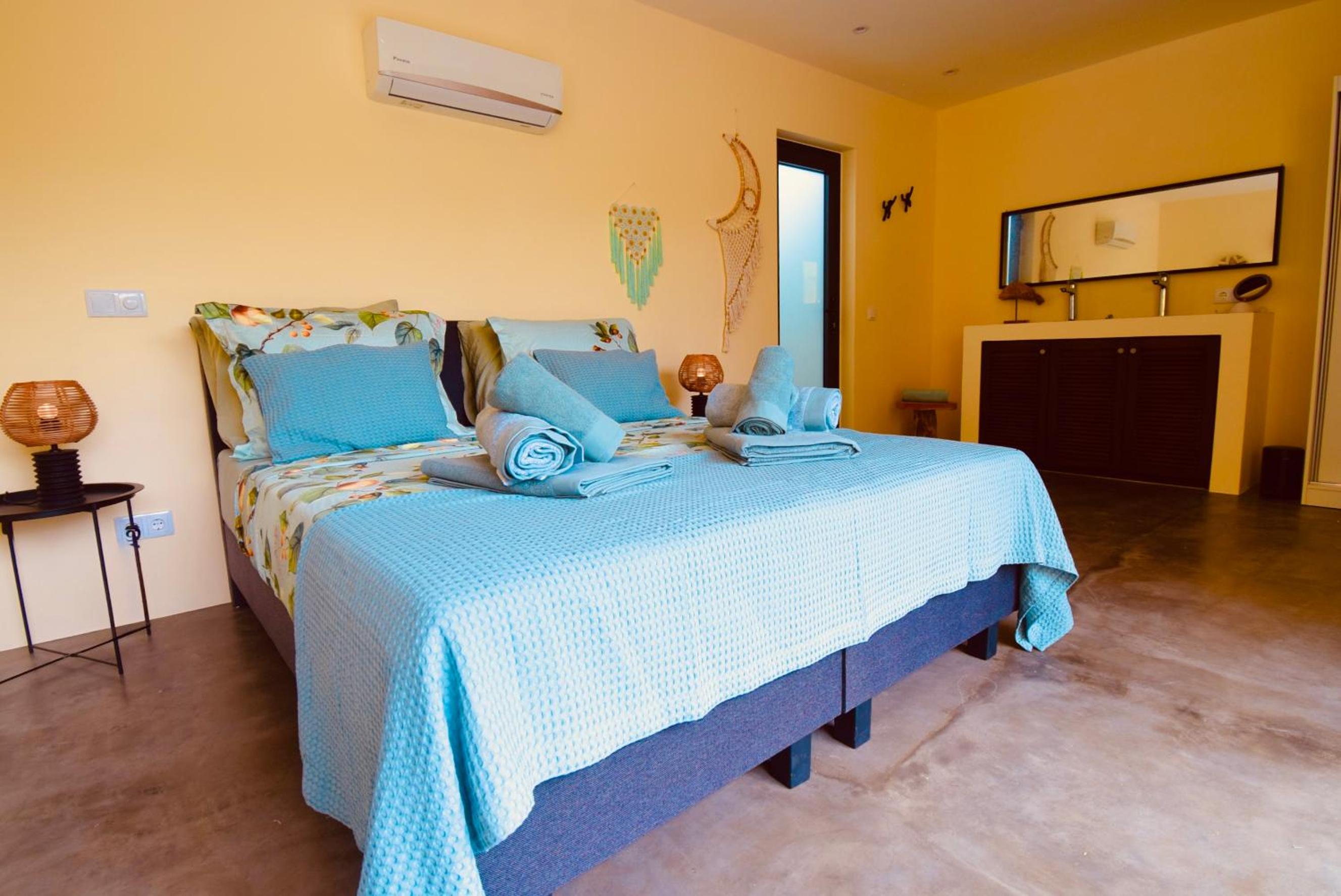 Villa com Piscina Privada