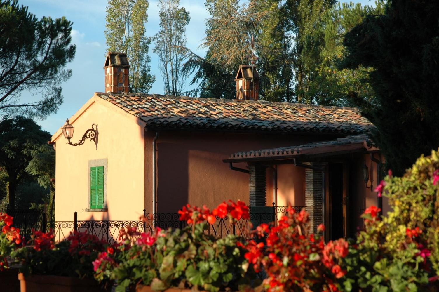 Three-Bedroom Villa photo 2