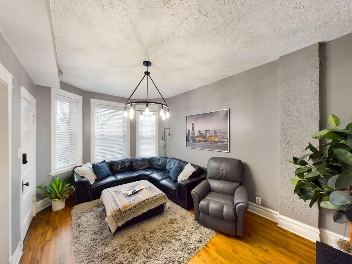 Apartment photo 1