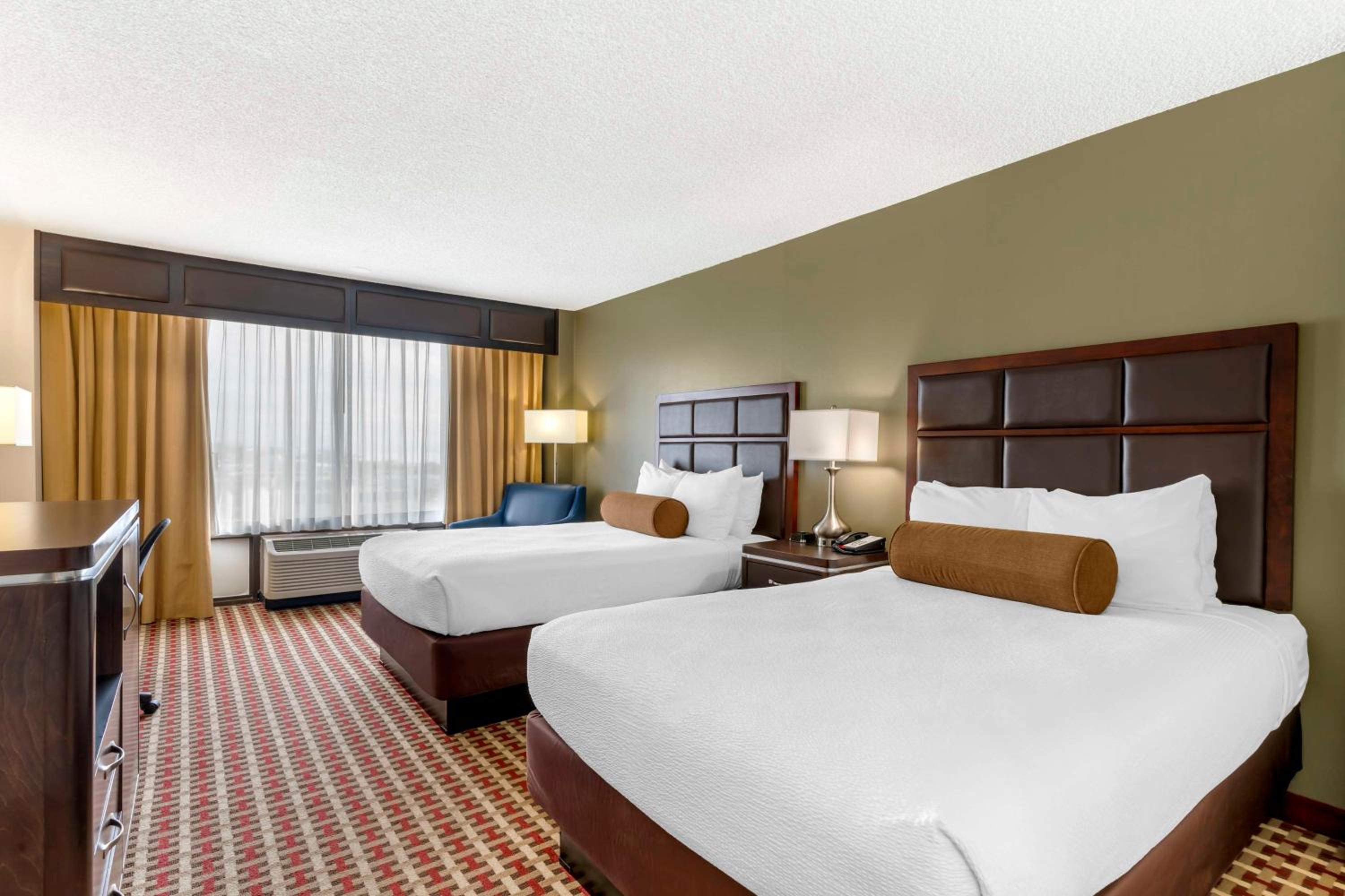 Double Room with Two Double Beds - Non-Smoking - Photo 7