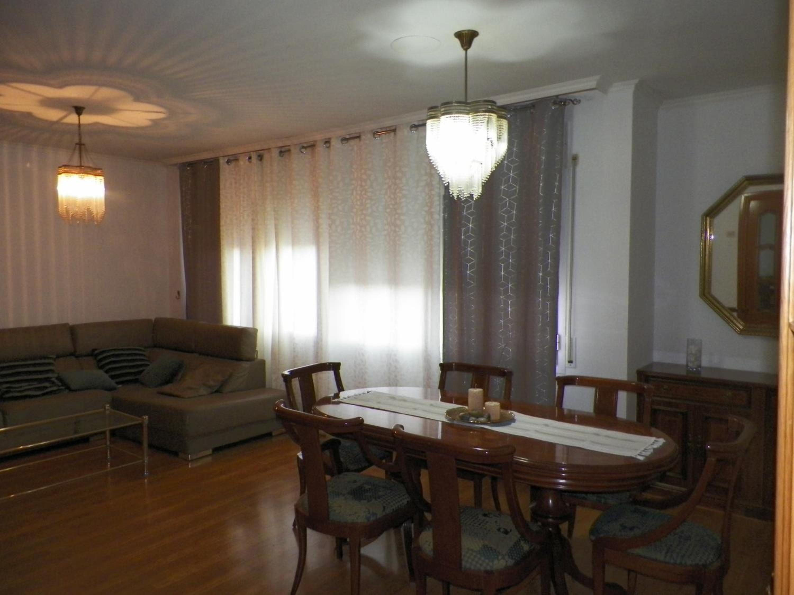Four-Bedroom House photo 2