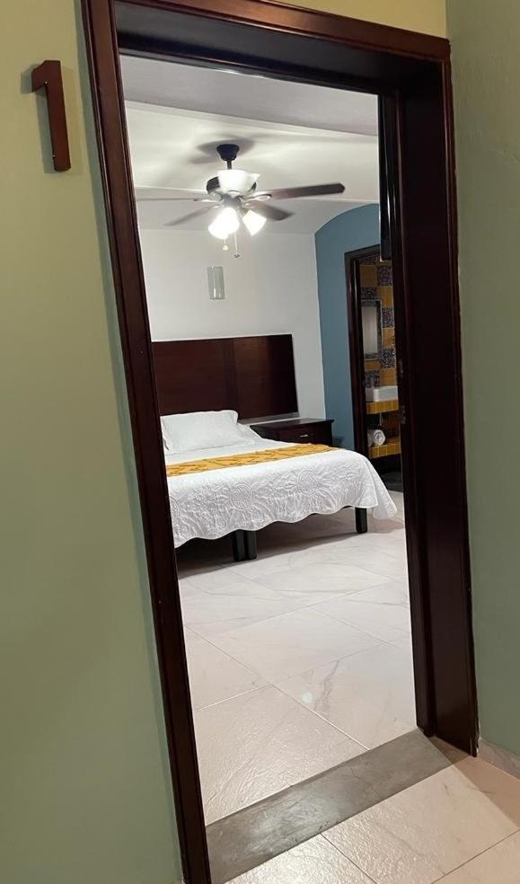 Deluxe Double Room with Balcony photo 3