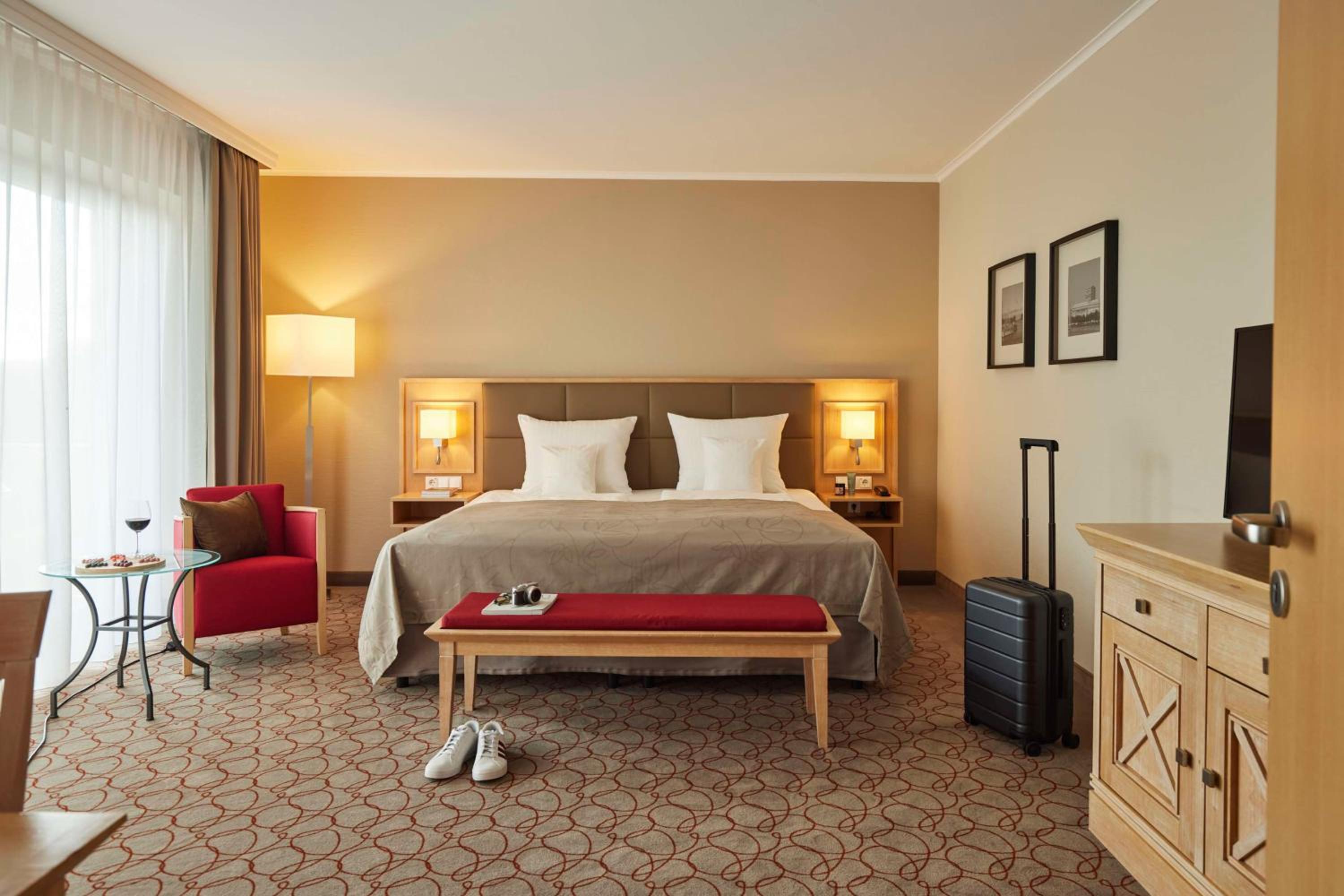 Premium Double Room with Garden View - Photo 4