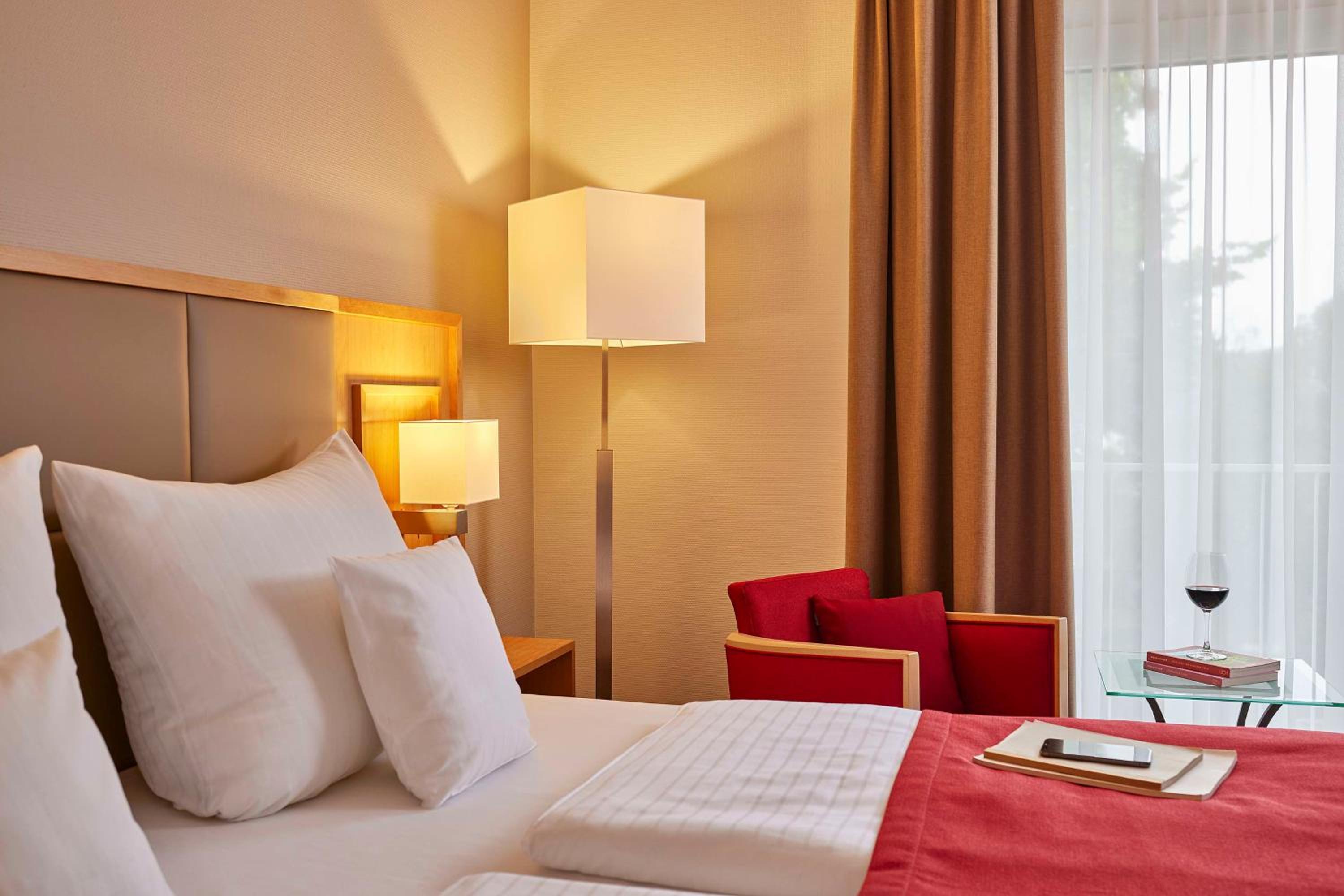 Spacious Executive Double Room - Photo 7