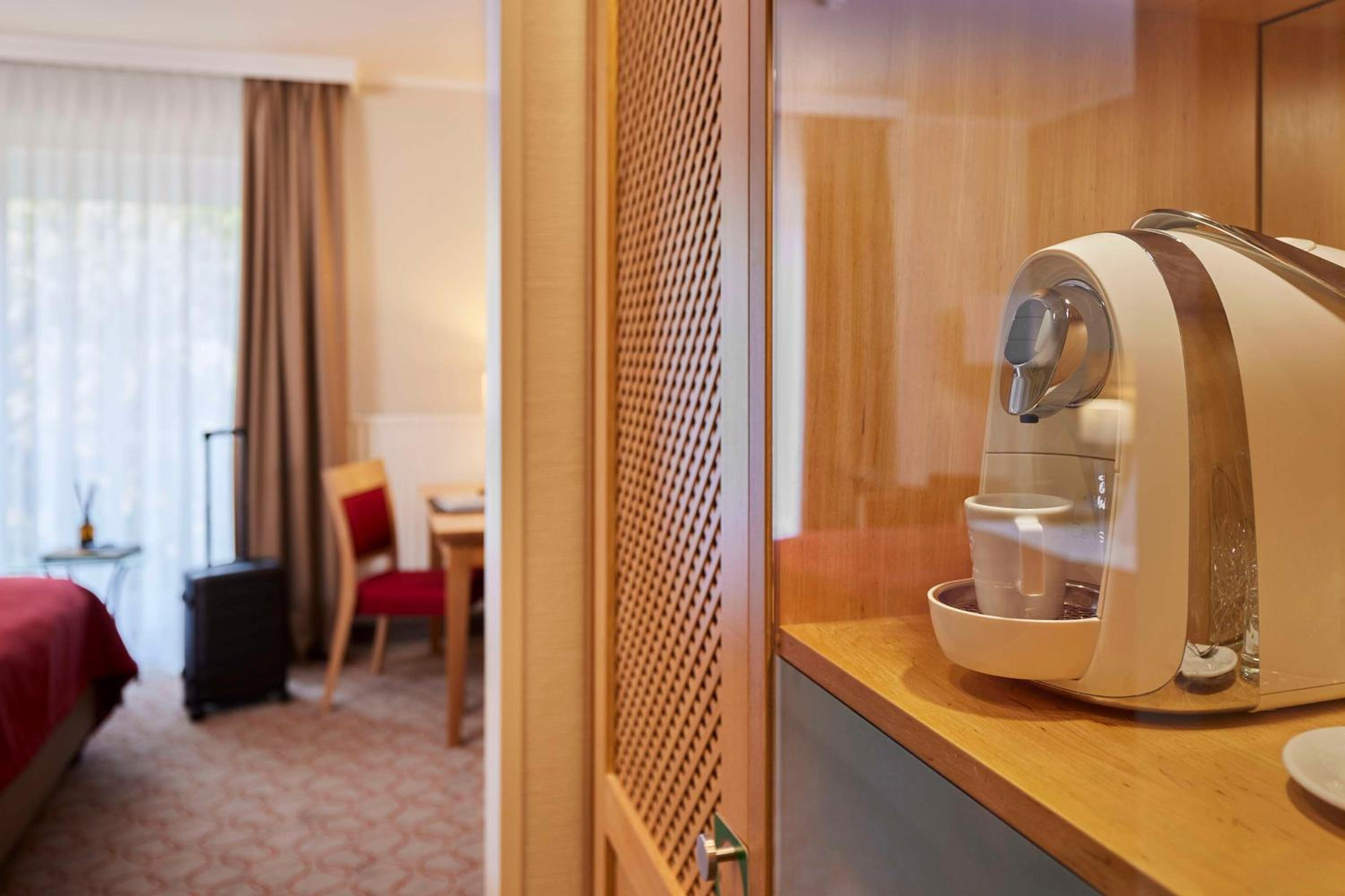 Premium Double Room with Garden View - Quiet Location - Photo 13
