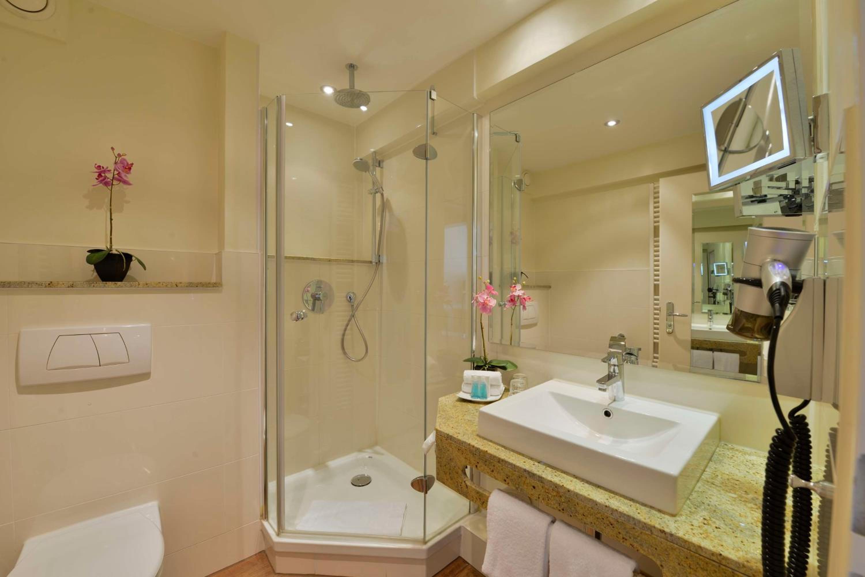 Spacious Executive Double Room - Photo 5
