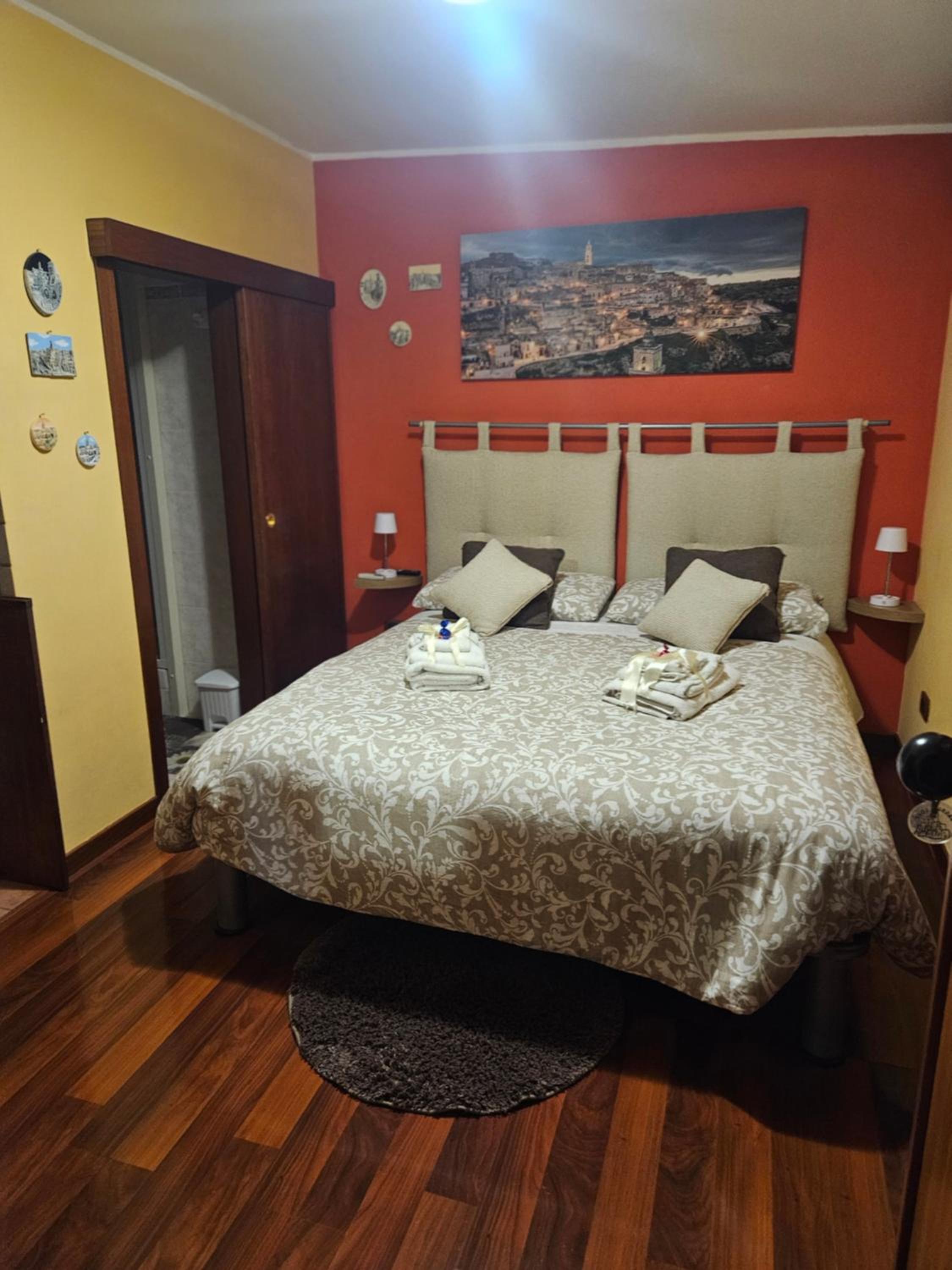 Double Room with Private Bathroom - Photo 1
