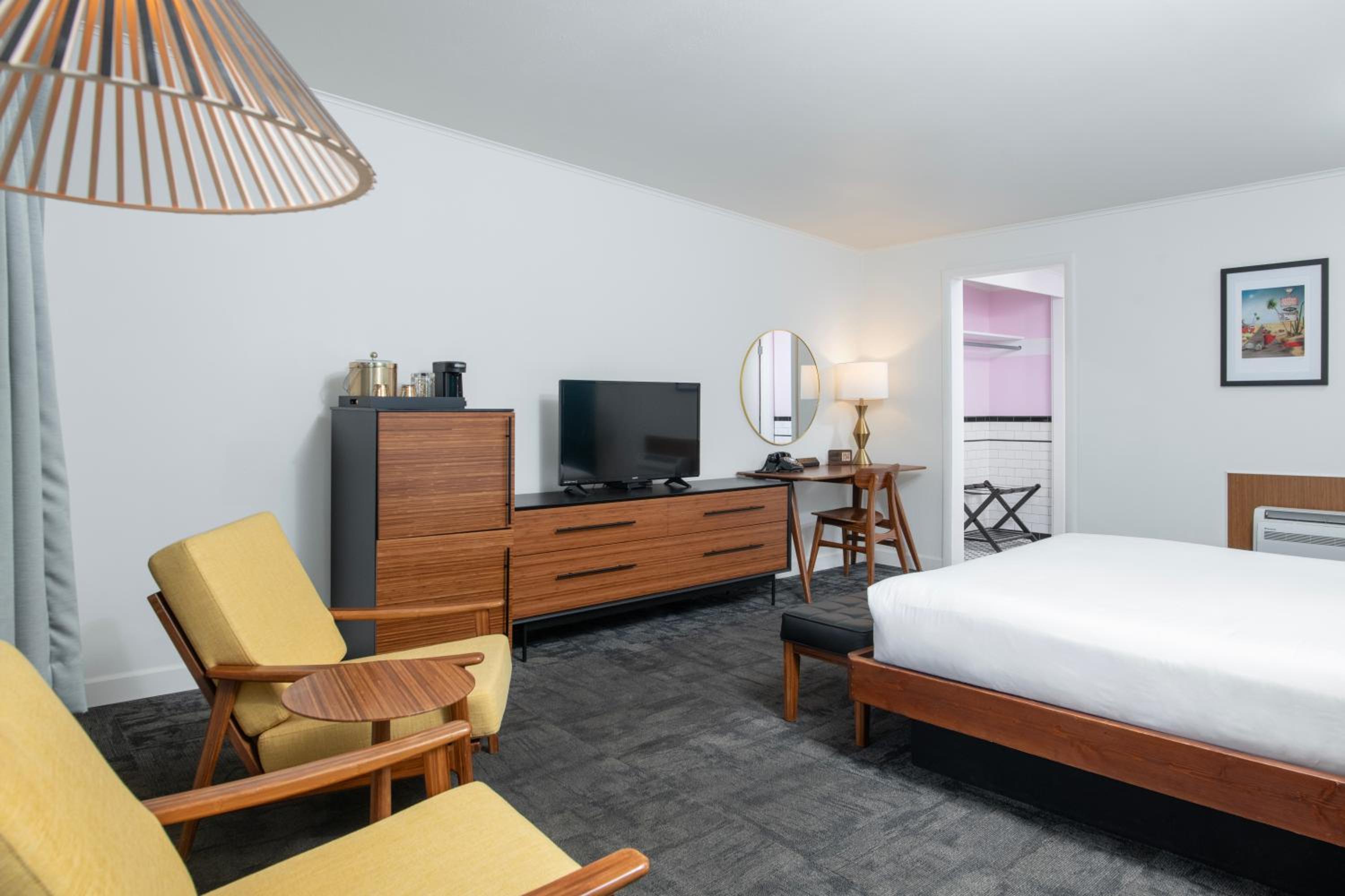 Queen Room