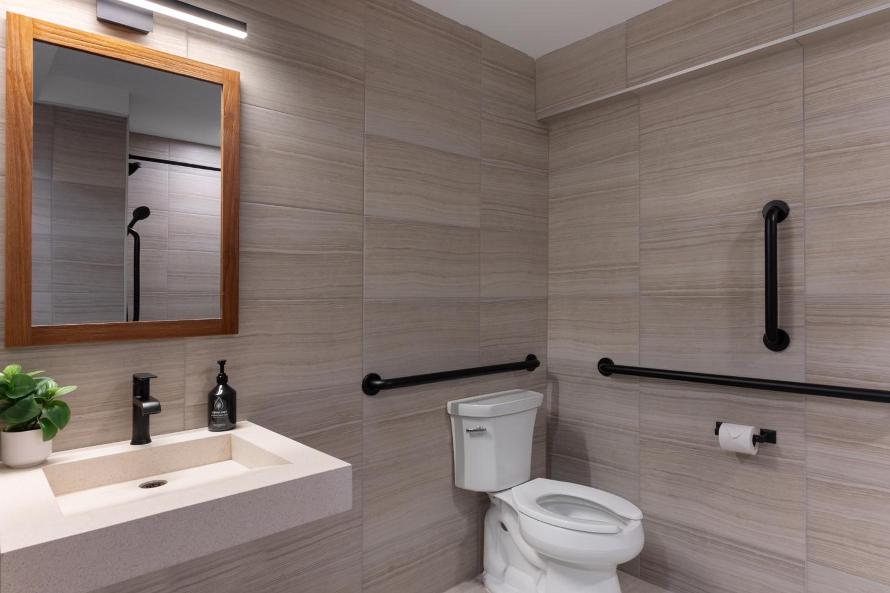 Standard Twin Room photo 3