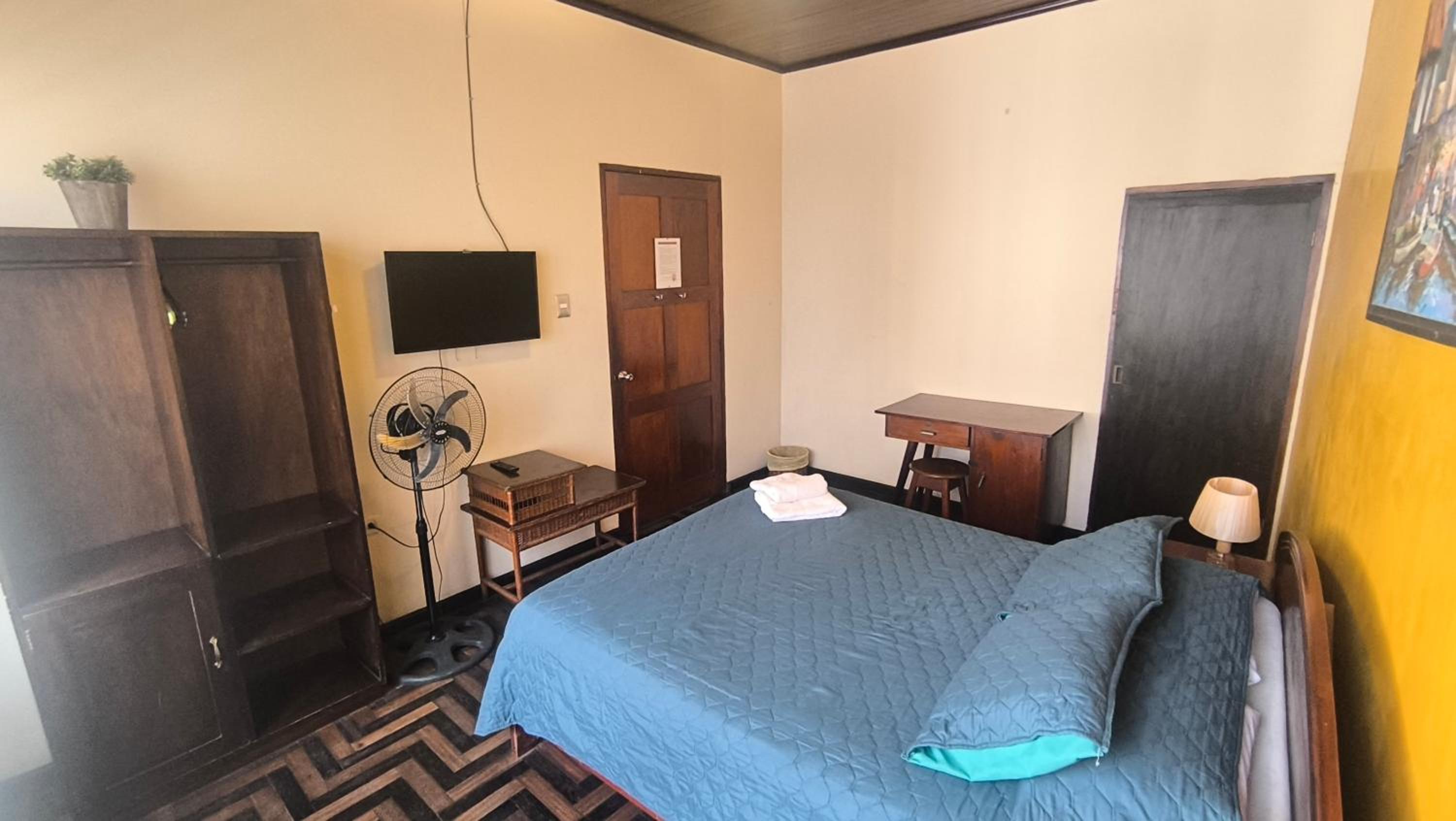 Double Room with Private Bathroom photo 3