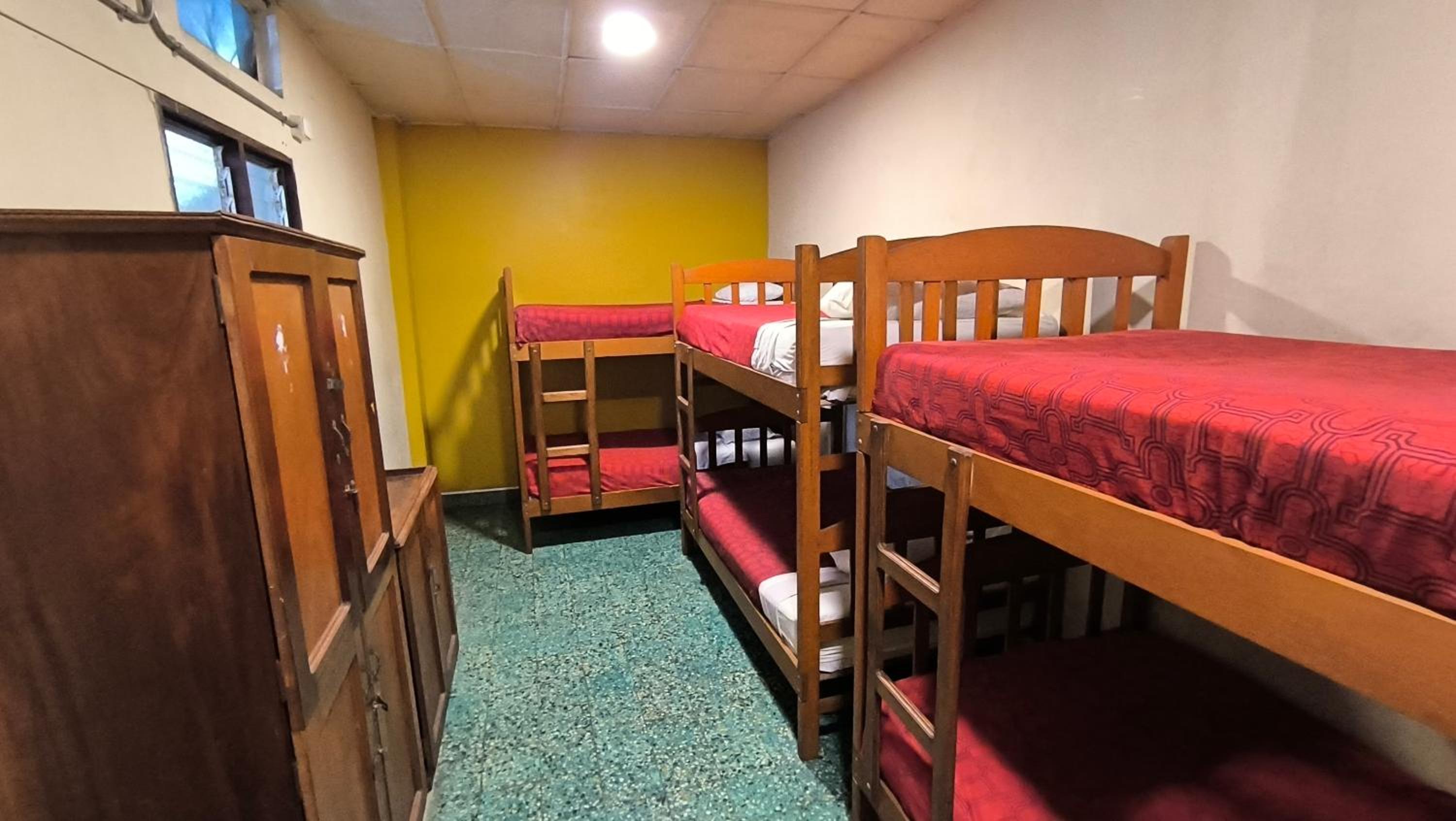 Single Bed in Dormitory Room photo 2