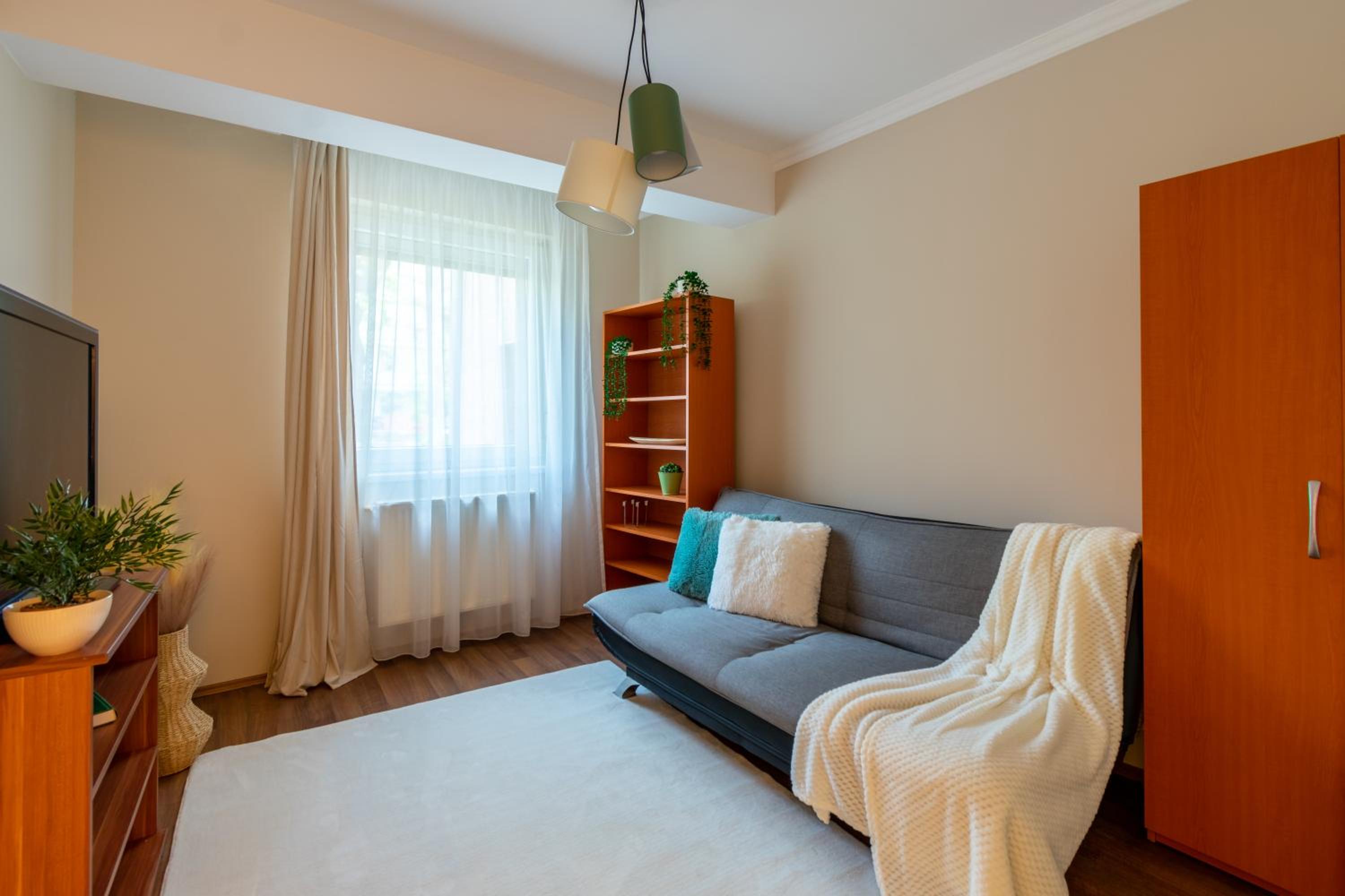 Two-Bedroom Apartment with City View photo 2