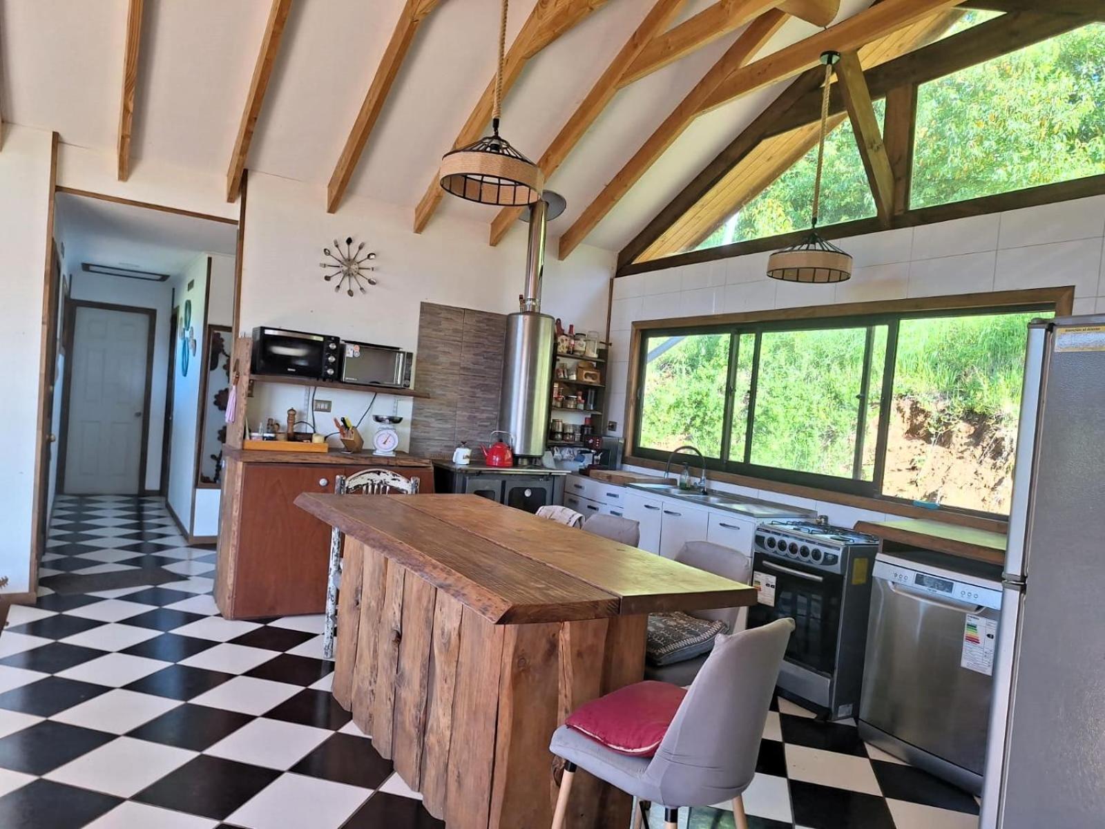 Three-Bedroom House photo 2