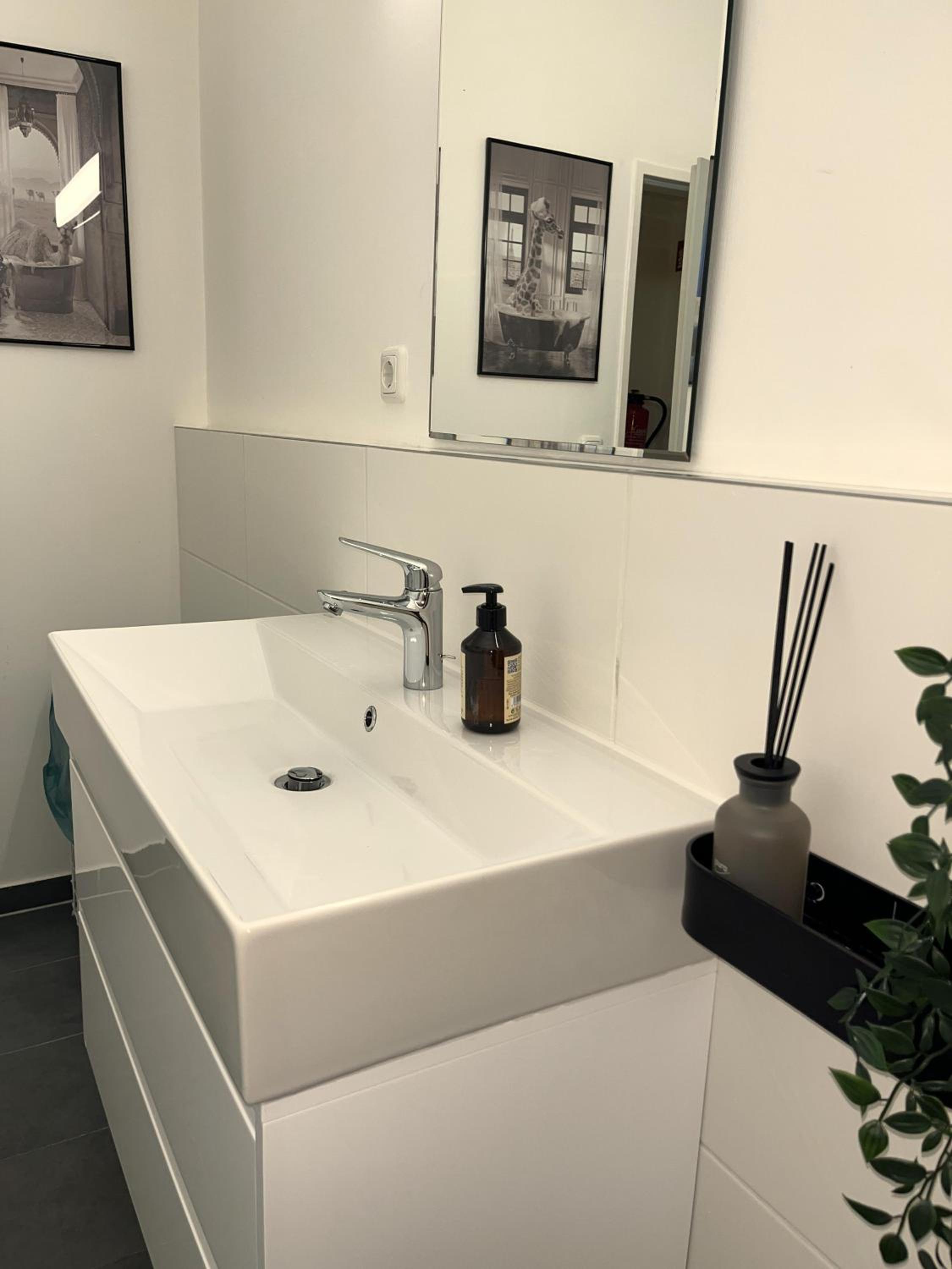 Double Room with Shared Bathroom photo 1