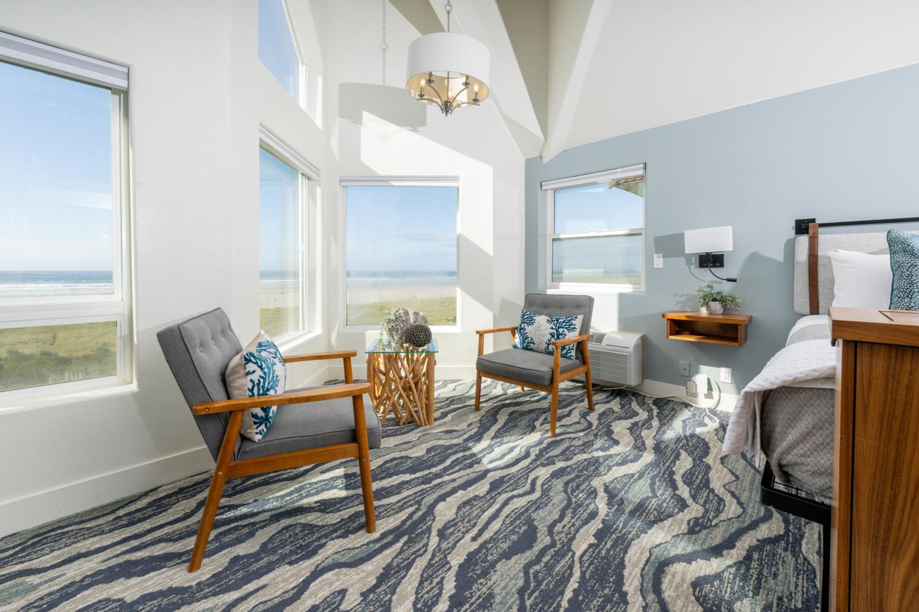Deluxe Suite with Sea View