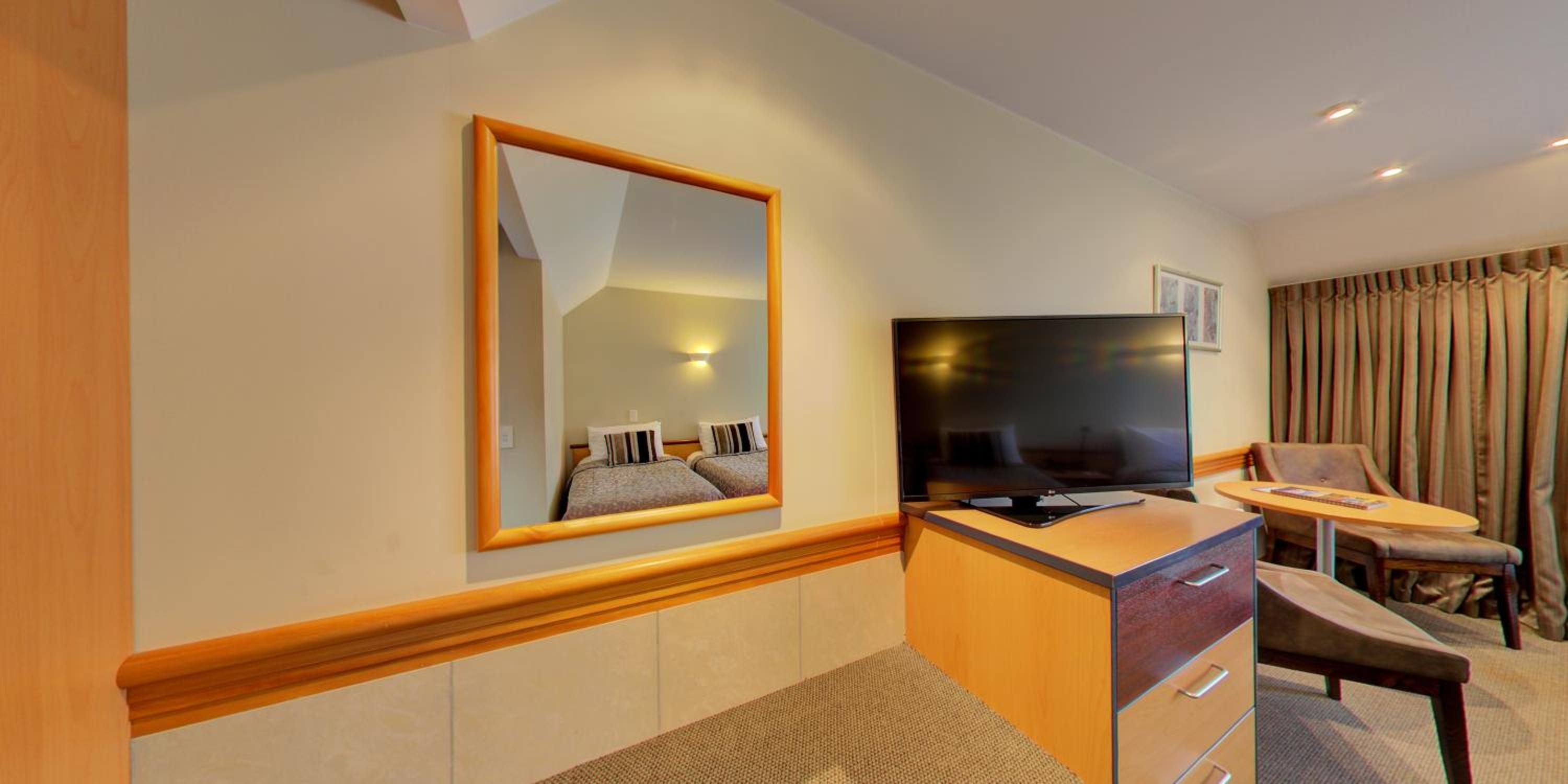 Standard Family Room - Photo 5