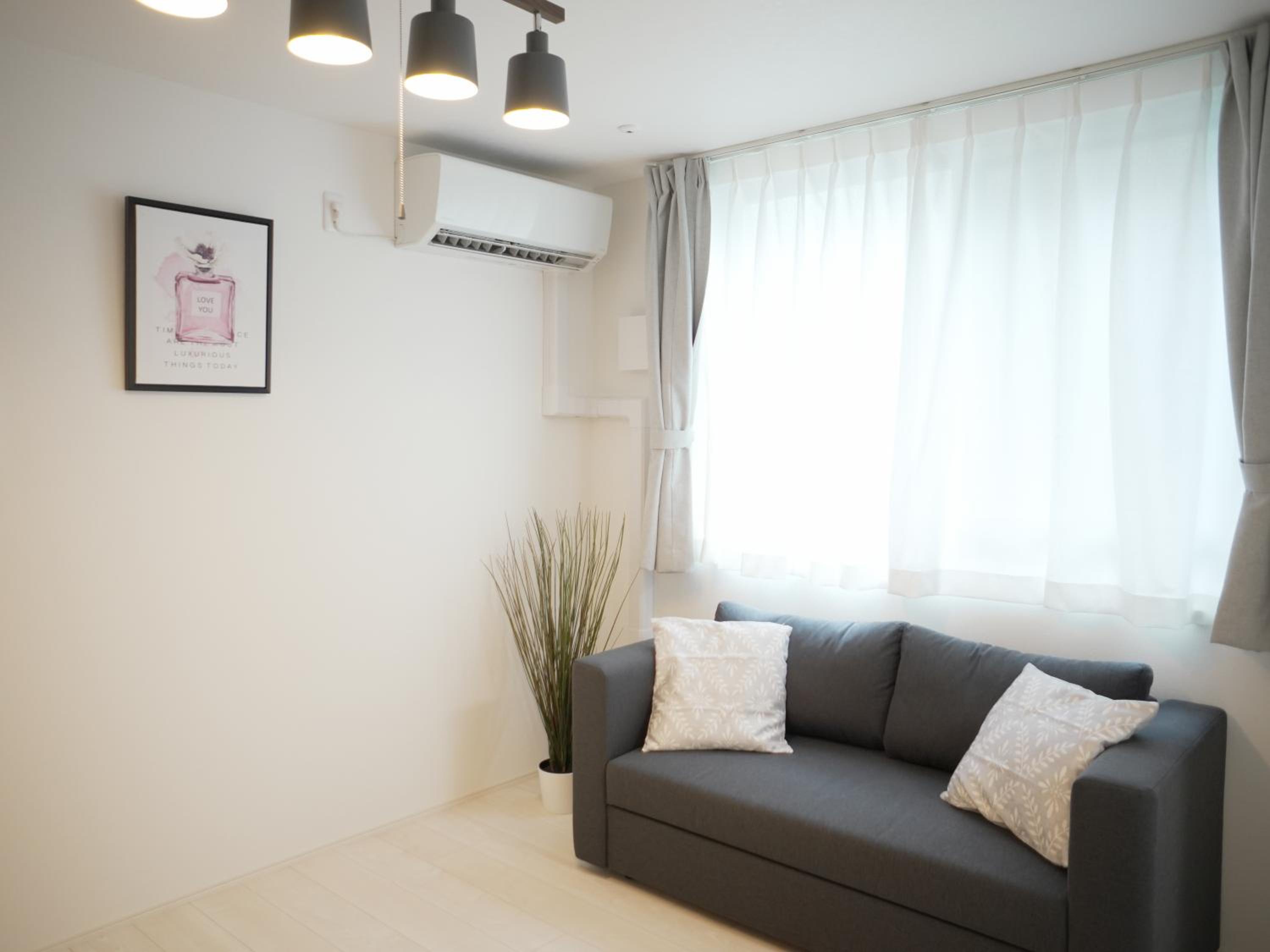 One-Bedroom Apartment photo 1