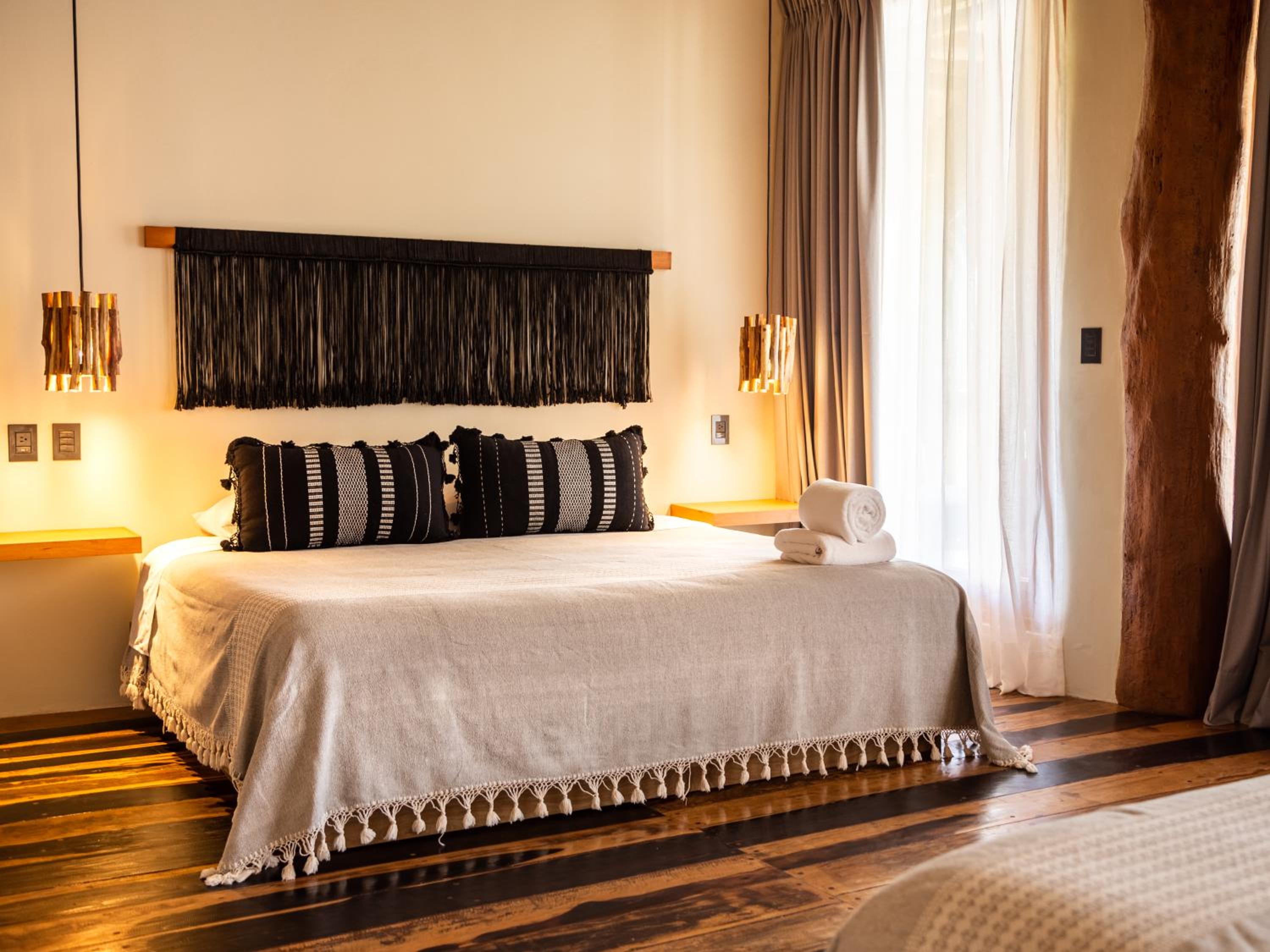 Suite with Terrace - Photo 18