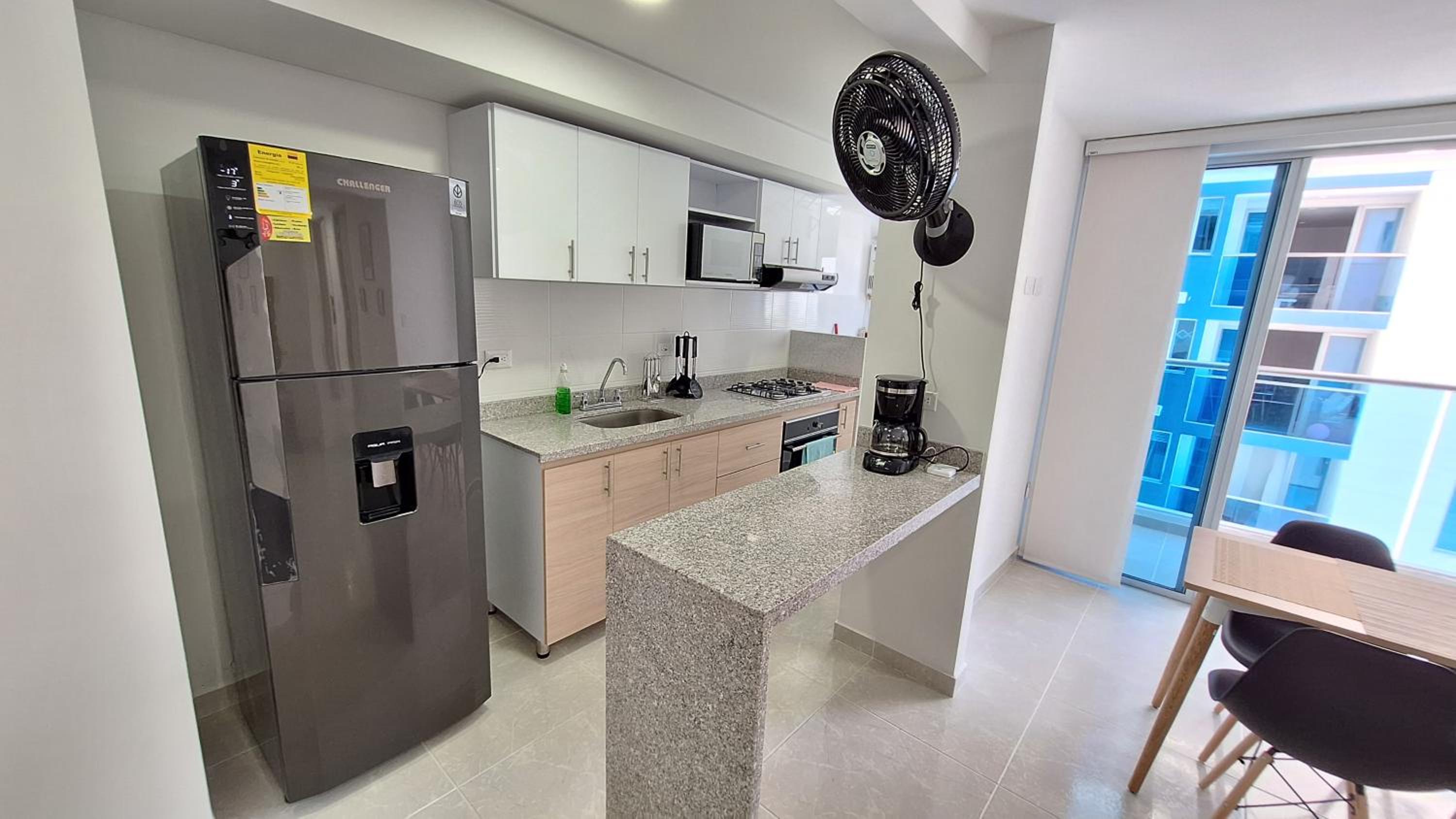 Three-Bedroom Apartment with Balcony photo 3