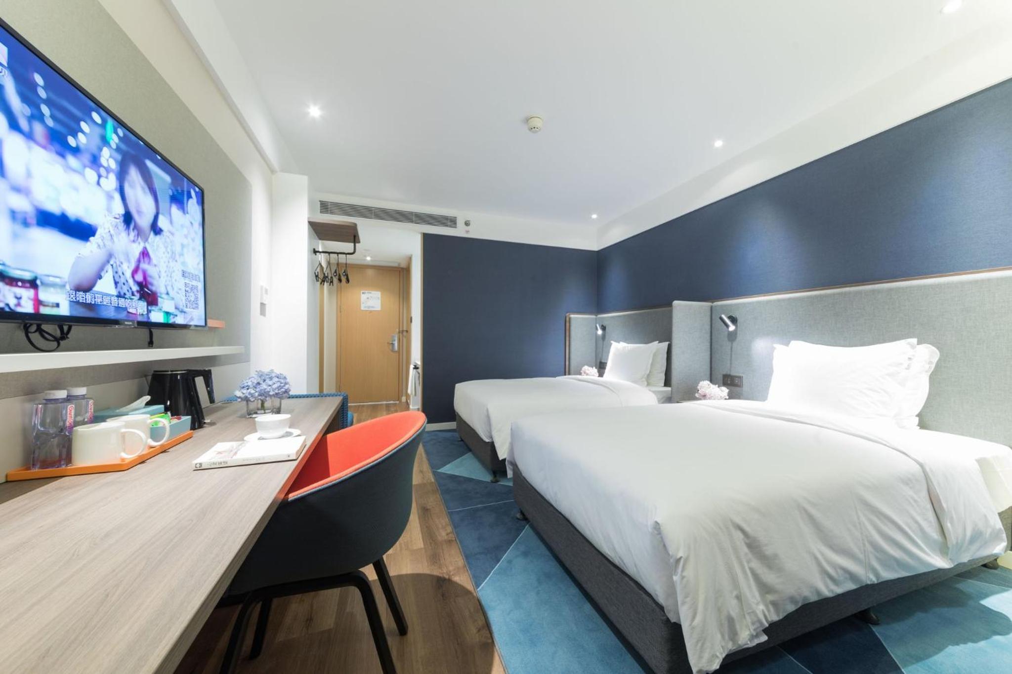 Standard Twin Room with Two Twin Beds
