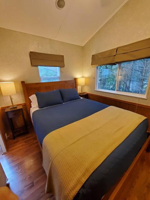 One-Bedroom House photo 1