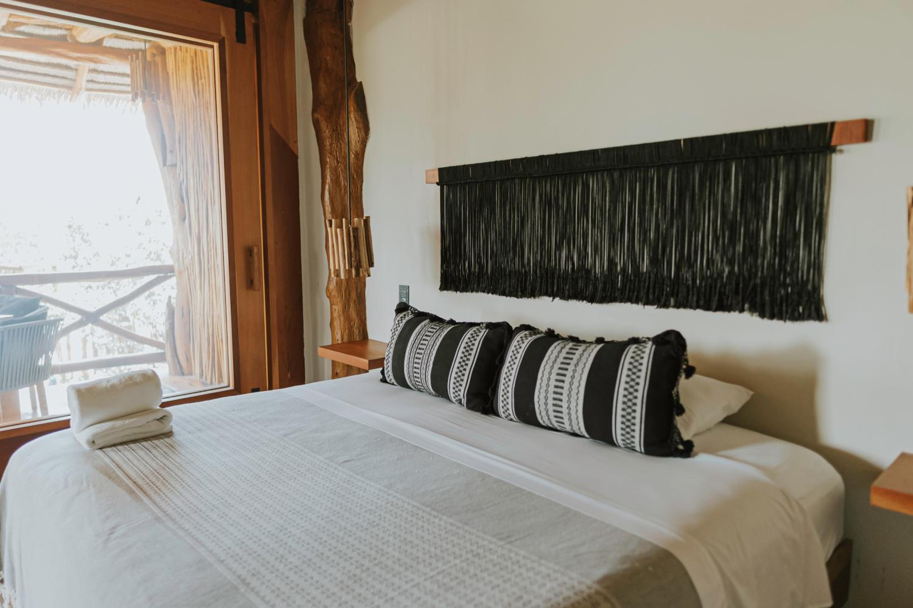 Standard Double Suite - Photo 7