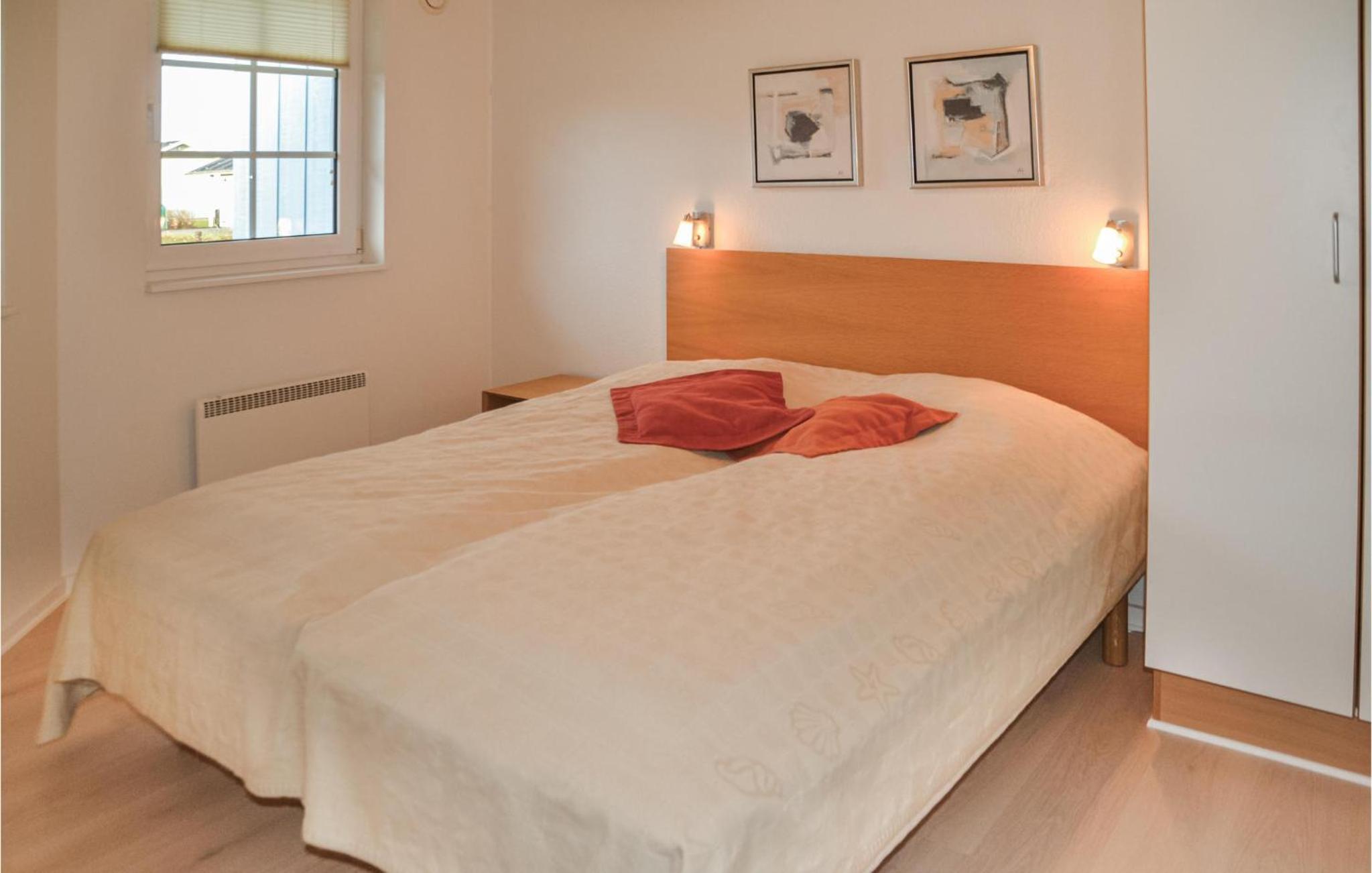 Three-Bedroom Vacation Home  photo 2